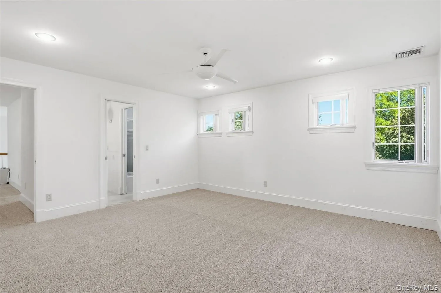 7 Dallas Drive, Poughkeepsie (town), NY, 5 Bedrooms Bedrooms, 9 Rooms Rooms,3 BathroomsBathrooms,Residential,For Rent,Dallas,0,1045480 7 Dallas Drive, Poughkeepsie (town), NY, 5 Bedrooms Bedrooms, 9 Rooms Rooms,3 BathroomsBathrooms,Residential,For Rent,Dallas,0,1045480