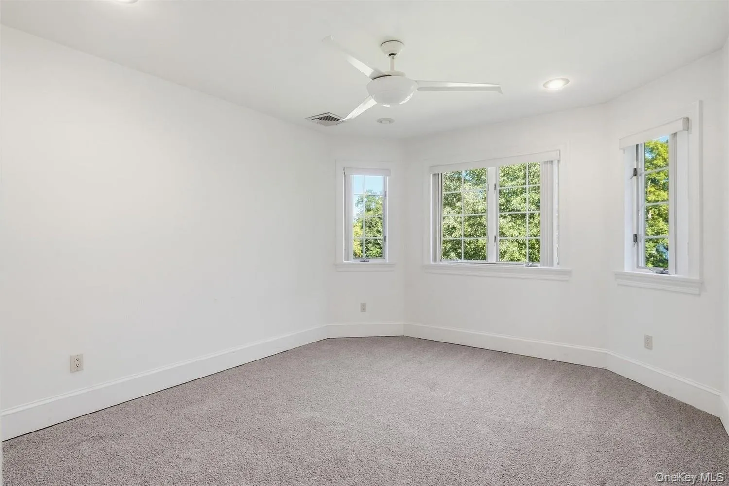 7 Dallas Drive, Poughkeepsie (town), NY, 5 Bedrooms Bedrooms, 9 Rooms Rooms,3 BathroomsBathrooms,Residential,For Rent,Dallas,0,1045480 7 Dallas Drive, Poughkeepsie (town), NY, 5 Bedrooms Bedrooms, 9 Rooms Rooms,3 BathroomsBathrooms,Residential,For Rent,Dallas,0,1045480