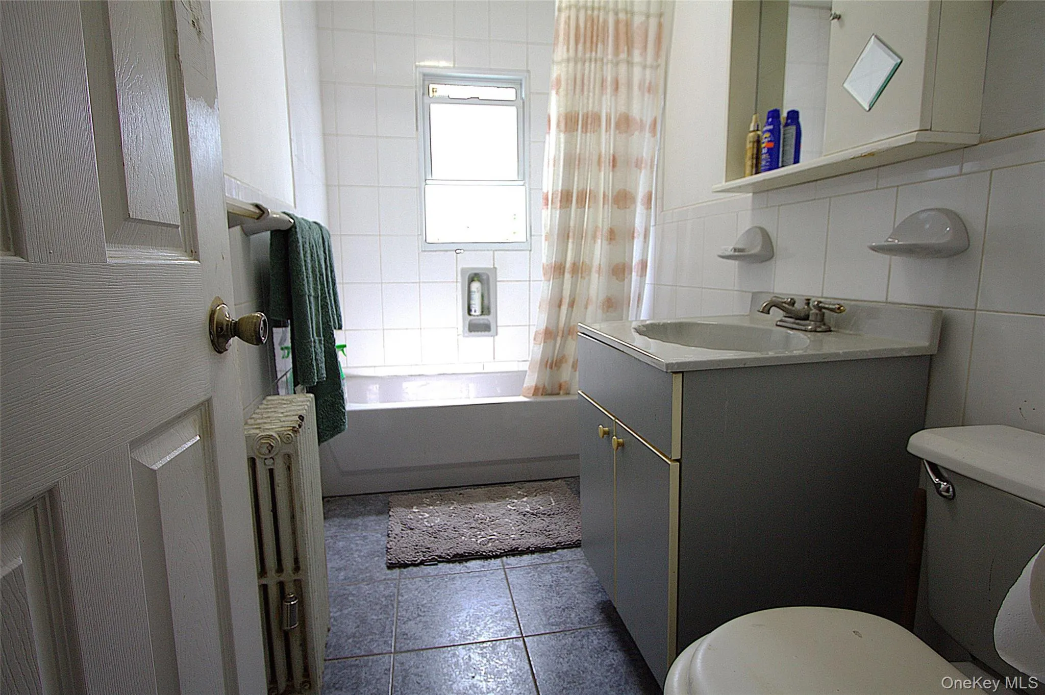 86-36 96th Street, New York, NY, 4 Bedrooms Bedrooms, 7 Rooms Rooms,1 BathroomBathrooms,Residential,For Rent,96th,0,1045482 86-36 96th Street, New York, NY, 4 Bedrooms Bedrooms, 7 Rooms Rooms,1 BathroomBathrooms,Residential,For Rent,96th,0,1045482