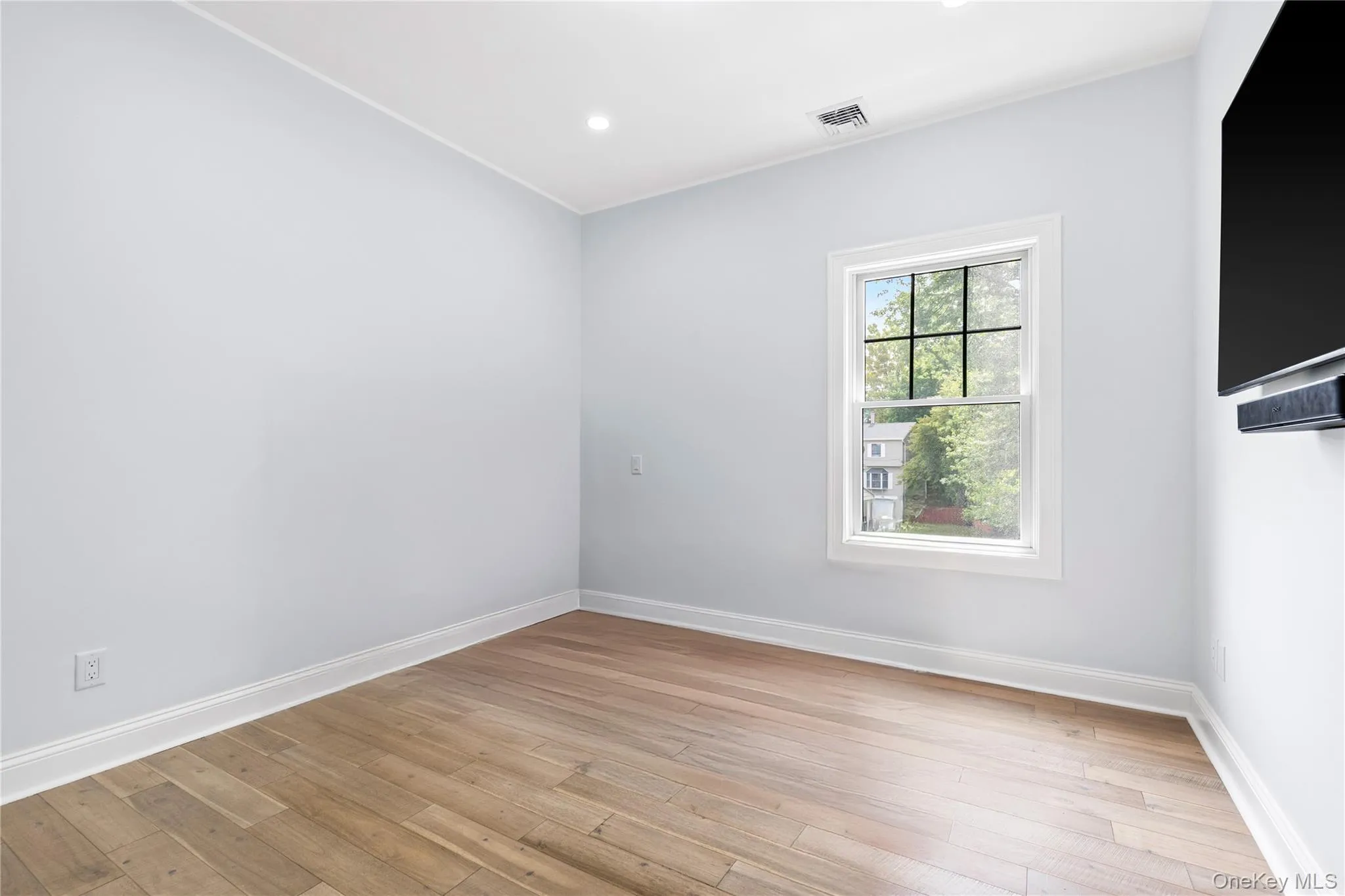 Bedroom 2 is slightly smaller but equally bright. Bedroom 2 is slightly smaller but equally bright.