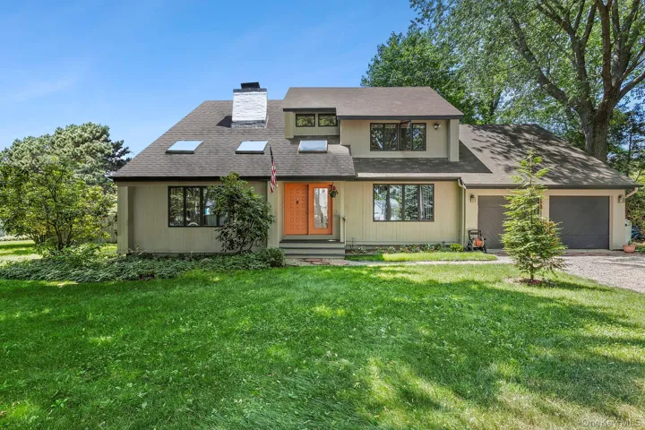 9 Hazelwood Avenue, Southampton, New York 11978