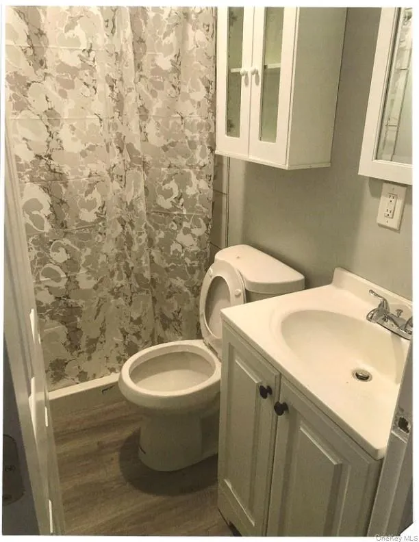 330 Florida Avenue, Babylon, NY, 3 Bedrooms Bedrooms, 8 Rooms Rooms,2 BathroomsBathrooms,Residential,For Rent,Florida,0,1045491 330 Florida Avenue, Babylon, NY, 3 Bedrooms Bedrooms, 8 Rooms Rooms,2 BathroomsBathrooms,Residential,For Rent,Florida,0,1045491