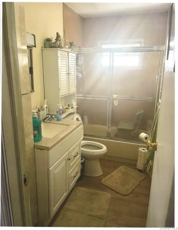 330 Florida Avenue, Babylon, NY, 3 Bedrooms Bedrooms, 8 Rooms Rooms,2 BathroomsBathrooms,Residential,For Rent,Florida,0,1045491 330 Florida Avenue, Babylon, NY, 3 Bedrooms Bedrooms, 8 Rooms Rooms,2 BathroomsBathrooms,Residential,For Rent,Florida,0,1045491
