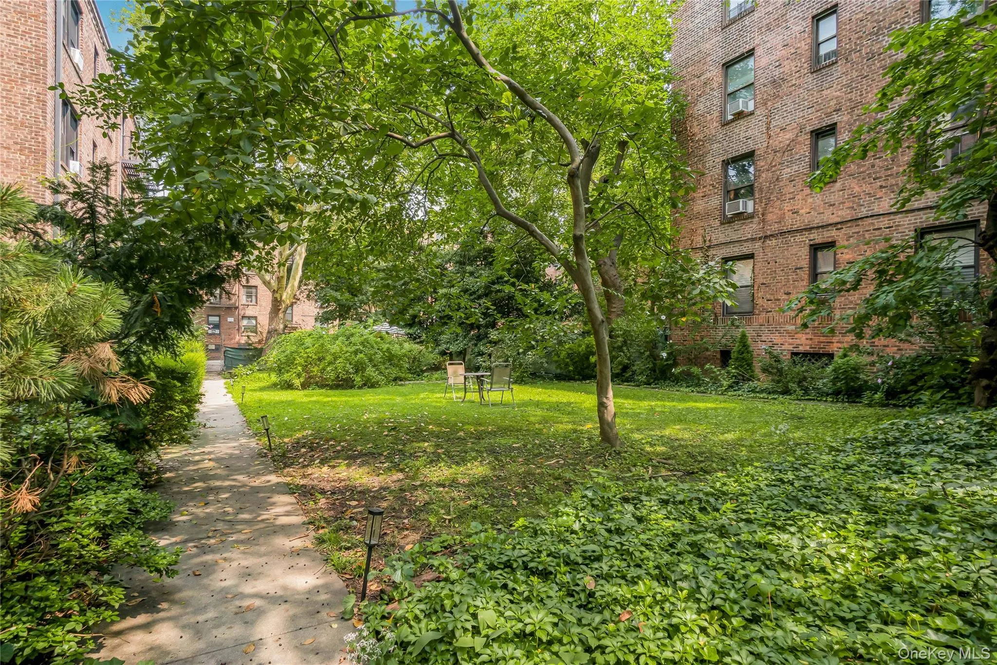 43-17 47th Street, New York, NY, 2 Bedrooms Bedrooms, 5 Rooms Rooms,1 BathroomBathrooms,Residential,For Rent,47th,0,1045494 43-17 47th Street, New York, NY, 2 Bedrooms Bedrooms, 5 Rooms Rooms,1 BathroomBathrooms,Residential,For Rent,47th,0,1045494