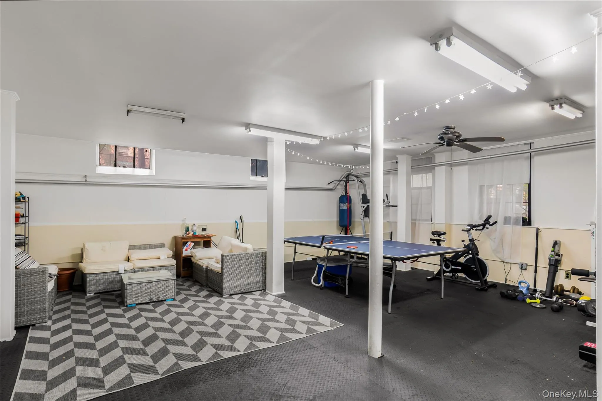 43-17 47th Street, New York, NY, 2 Bedrooms Bedrooms, 5 Rooms Rooms,1 BathroomBathrooms,Residential,For Rent,47th,0,1045494 43-17 47th Street, New York, NY, 2 Bedrooms Bedrooms, 5 Rooms Rooms,1 BathroomBathrooms,Residential,For Rent,47th,0,1045494