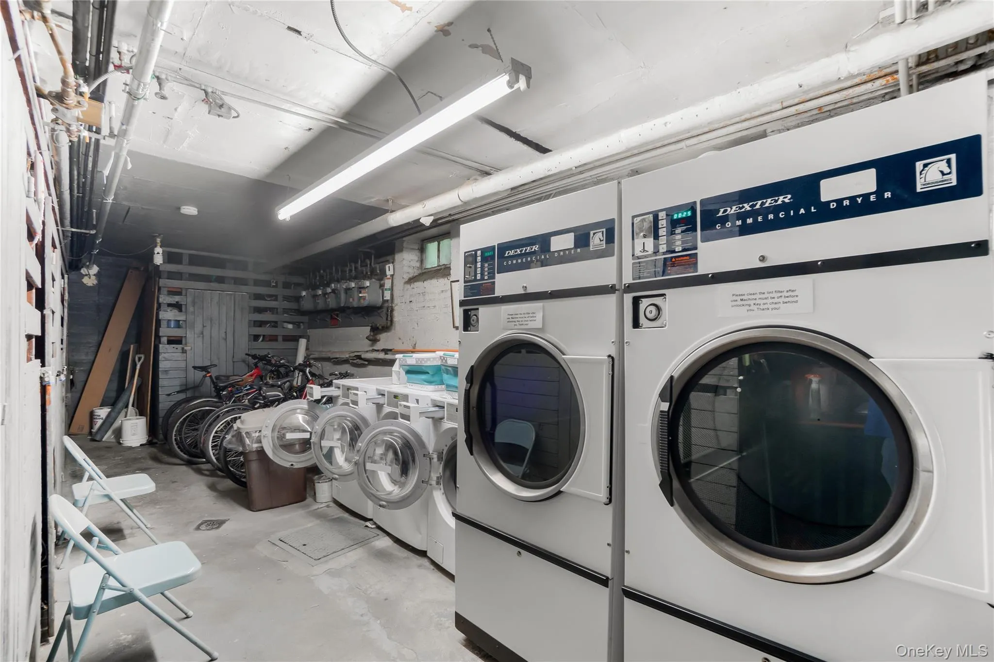 43-17 47th Street, New York, NY, 2 Bedrooms Bedrooms, 5 Rooms Rooms,1 BathroomBathrooms,Residential,For Rent,47th,0,1045494 43-17 47th Street, New York, NY, 2 Bedrooms Bedrooms, 5 Rooms Rooms,1 BathroomBathrooms,Residential,For Rent,47th,0,1045494