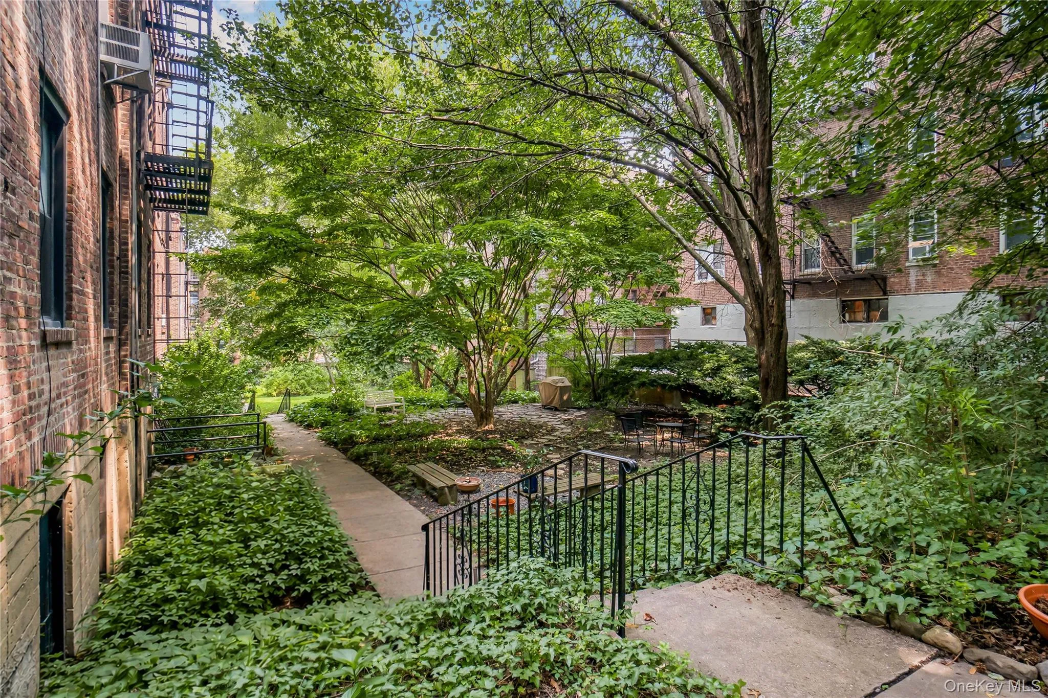 43-17 47th Street, New York, NY, 2 Bedrooms Bedrooms, 5 Rooms Rooms,1 BathroomBathrooms,Residential,For Rent,47th,0,1045494 43-17 47th Street, New York, NY, 2 Bedrooms Bedrooms, 5 Rooms Rooms,1 BathroomBathrooms,Residential,For Rent,47th,0,1045494