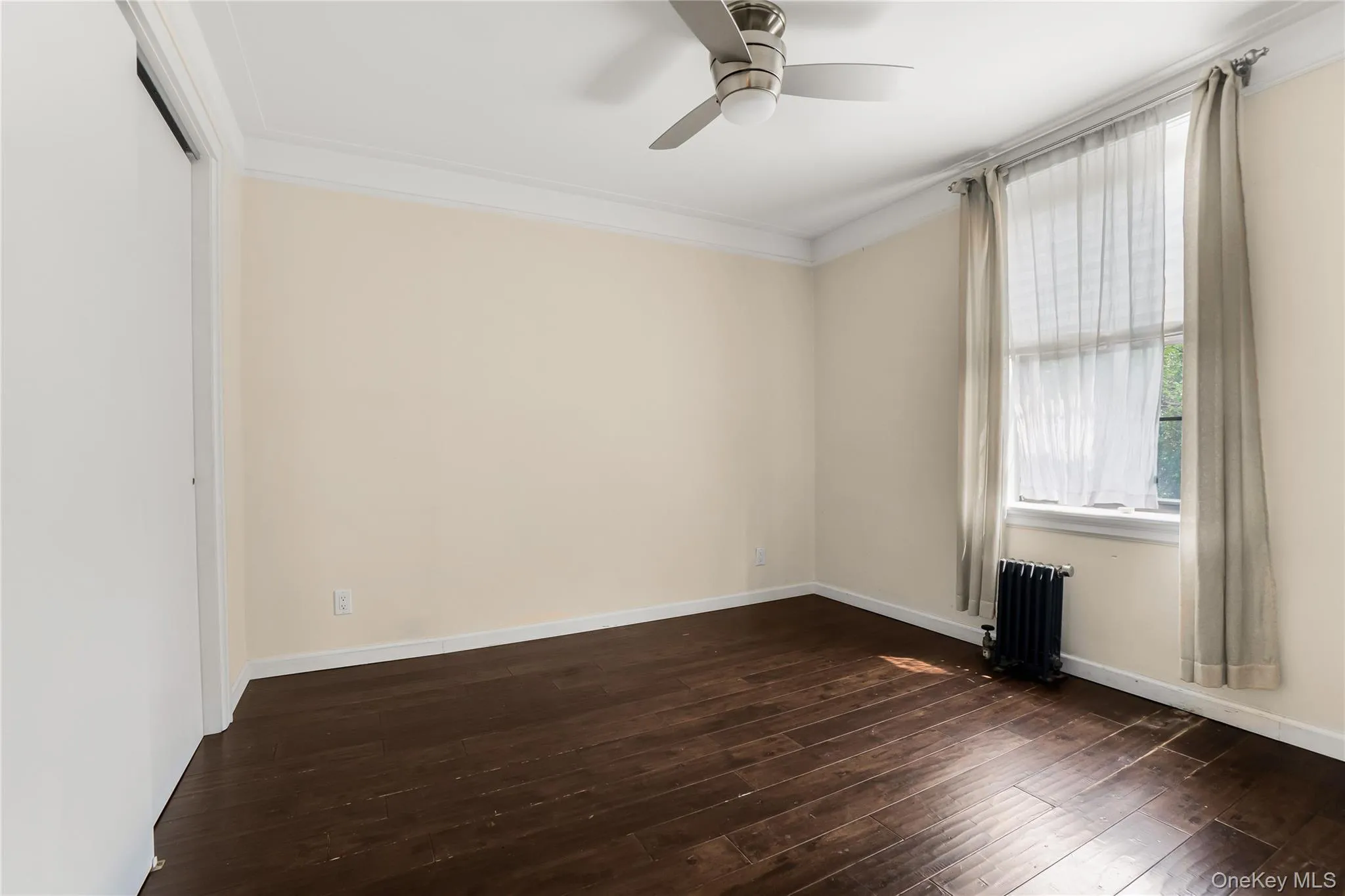 43-17 47th Street, New York, NY, 2 Bedrooms Bedrooms, 5 Rooms Rooms,1 BathroomBathrooms,Residential,For Rent,47th,0,1045494 43-17 47th Street, New York, NY, 2 Bedrooms Bedrooms, 5 Rooms Rooms,1 BathroomBathrooms,Residential,For Rent,47th,0,1045494