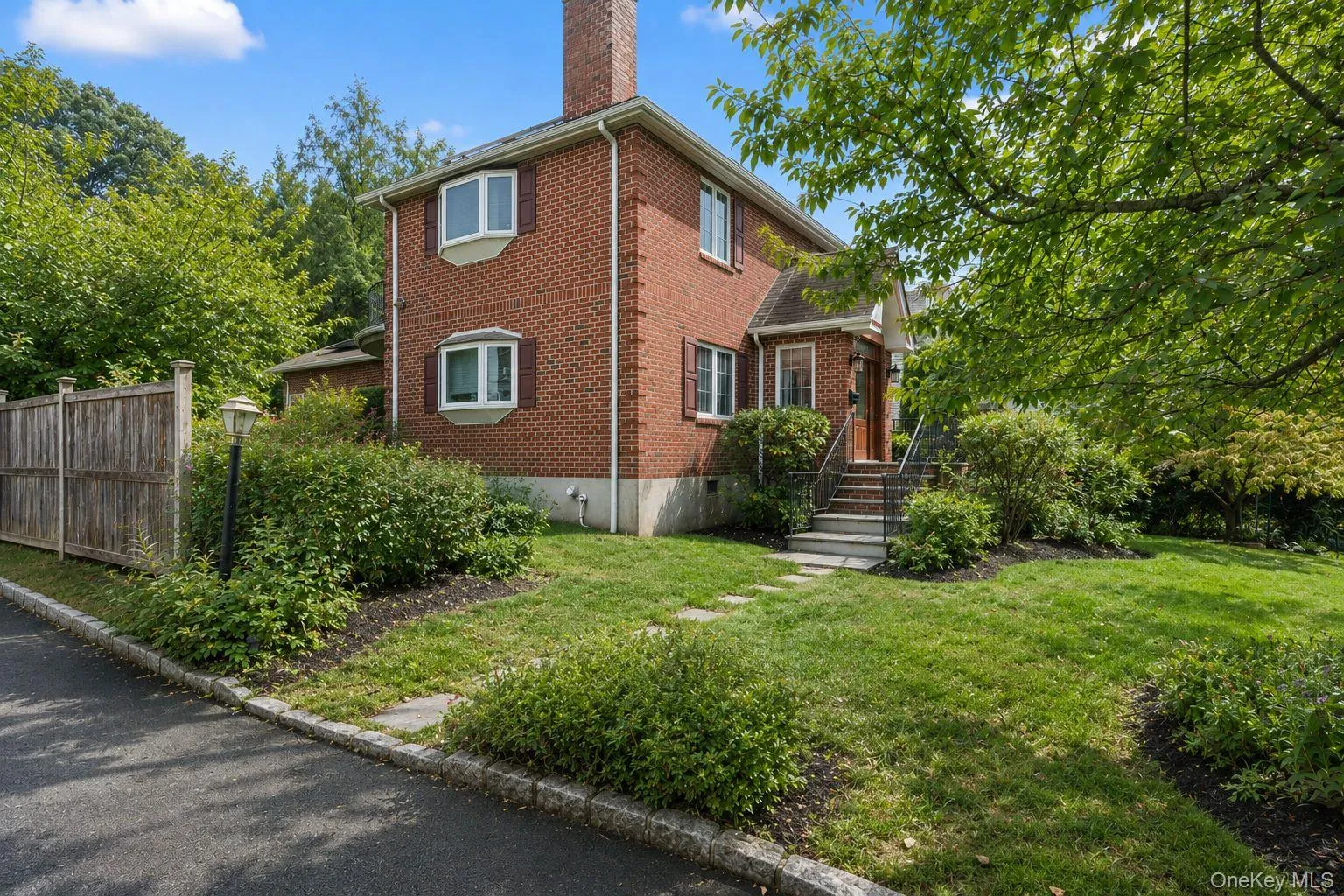 25 Allen Street, Greenburgh, NY, 4 Bedrooms Bedrooms, 12 Rooms Rooms,3 BathroomsBathrooms,Residential,For Rent,Allen,0,1045499 25 Allen Street, Greenburgh, NY, 4 Bedrooms Bedrooms, 12 Rooms Rooms,3 BathroomsBathrooms,Residential,For Rent,Allen,0,1045499