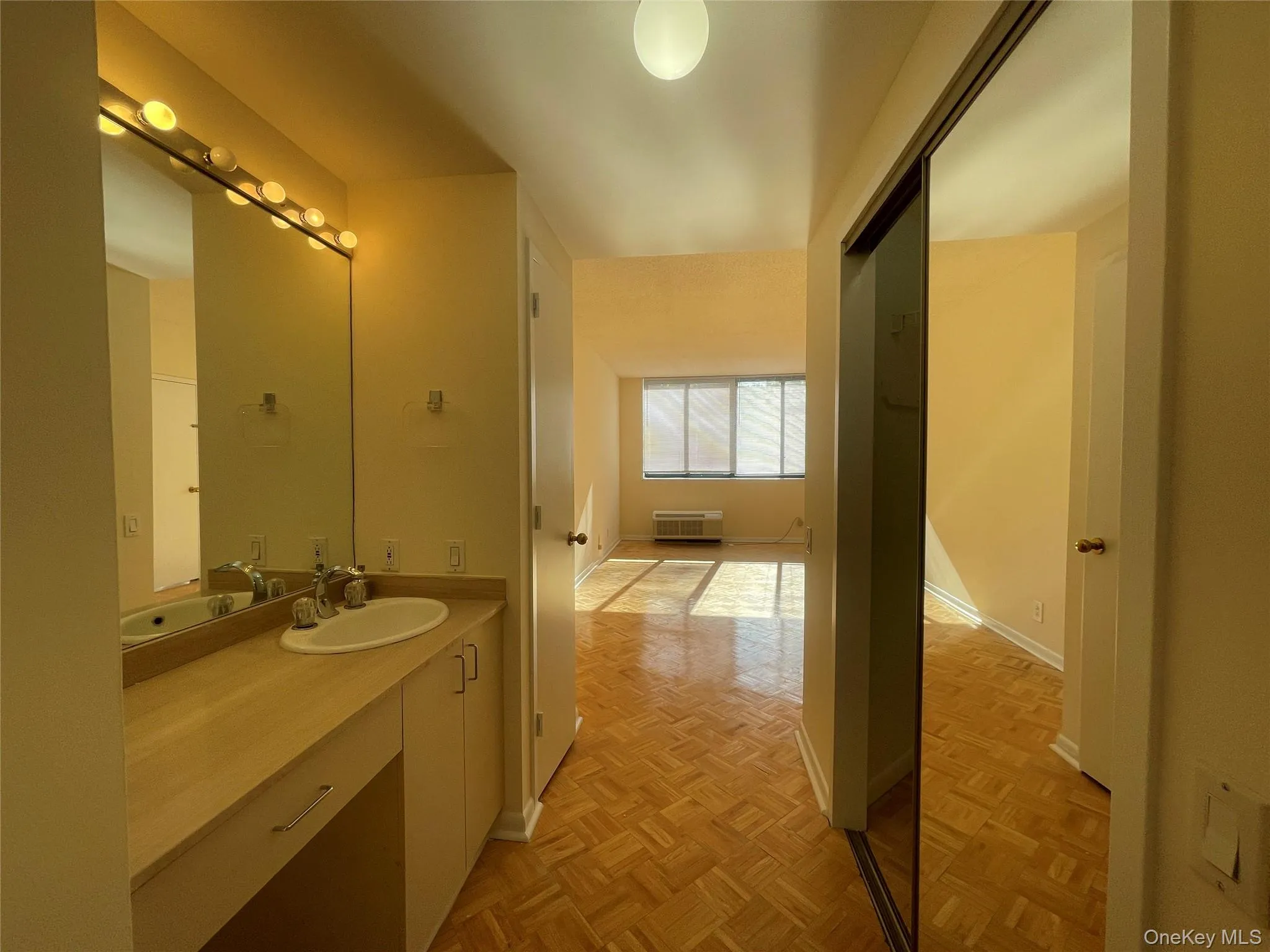 50 Hartsdale Avenue, Greenburgh, NY, 2 Bedrooms Bedrooms, 3 Rooms Rooms,2 BathroomsBathrooms,Residential Lease,For Rent,Hartsdale,0,1045500 50 Hartsdale Avenue, Greenburgh, NY, 2 Bedrooms Bedrooms, 3 Rooms Rooms,2 BathroomsBathrooms,Residential Lease,For Rent,Hartsdale,0,1045500