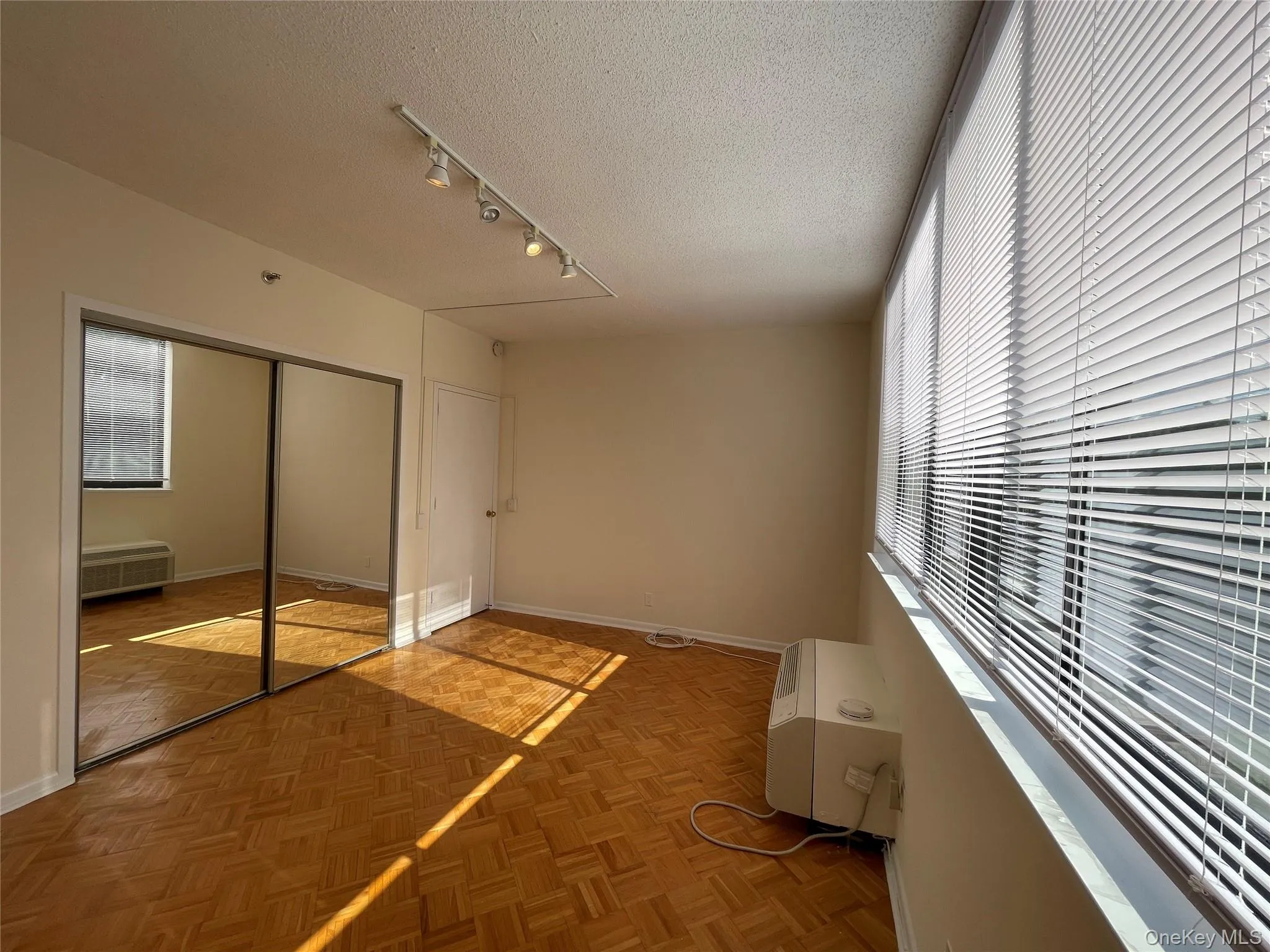 50 Hartsdale Avenue, Greenburgh, NY, 2 Bedrooms Bedrooms, 3 Rooms Rooms,2 BathroomsBathrooms,Residential Lease,For Rent,Hartsdale,0,1045500 50 Hartsdale Avenue, Greenburgh, NY, 2 Bedrooms Bedrooms, 3 Rooms Rooms,2 BathroomsBathrooms,Residential Lease,For Rent,Hartsdale,0,1045500