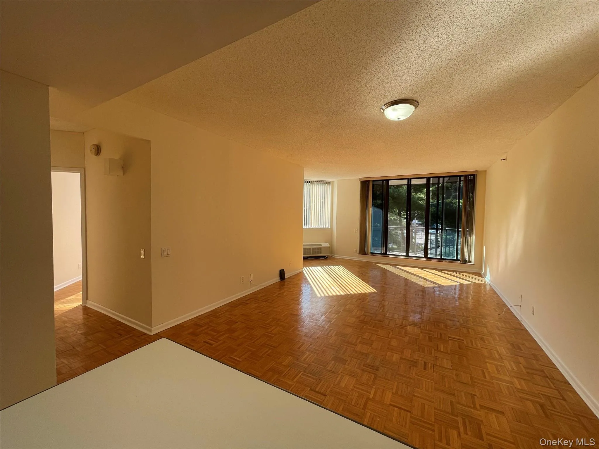 50 Hartsdale Avenue, Greenburgh, NY, 2 Bedrooms Bedrooms, 3 Rooms Rooms,2 BathroomsBathrooms,Residential Lease,For Rent,Hartsdale,0,1045500 50 Hartsdale Avenue, Greenburgh, NY, 2 Bedrooms Bedrooms, 3 Rooms Rooms,2 BathroomsBathrooms,Residential Lease,For Rent,Hartsdale,0,1045500