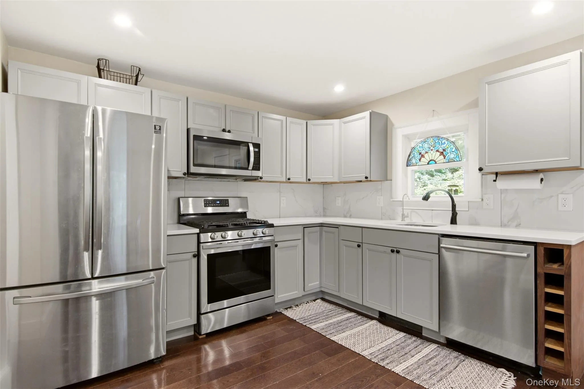 69 Ridgeway Avenue, Brookhaven, NY, 3 Bedrooms Bedrooms, 7 Rooms Rooms,1 BathroomBathrooms,Residential,For Rent,Ridgeway,0,1045503 69 Ridgeway Avenue, Brookhaven, NY, 3 Bedrooms Bedrooms, 7 Rooms Rooms,1 BathroomBathrooms,Residential,For Rent,Ridgeway,0,1045503