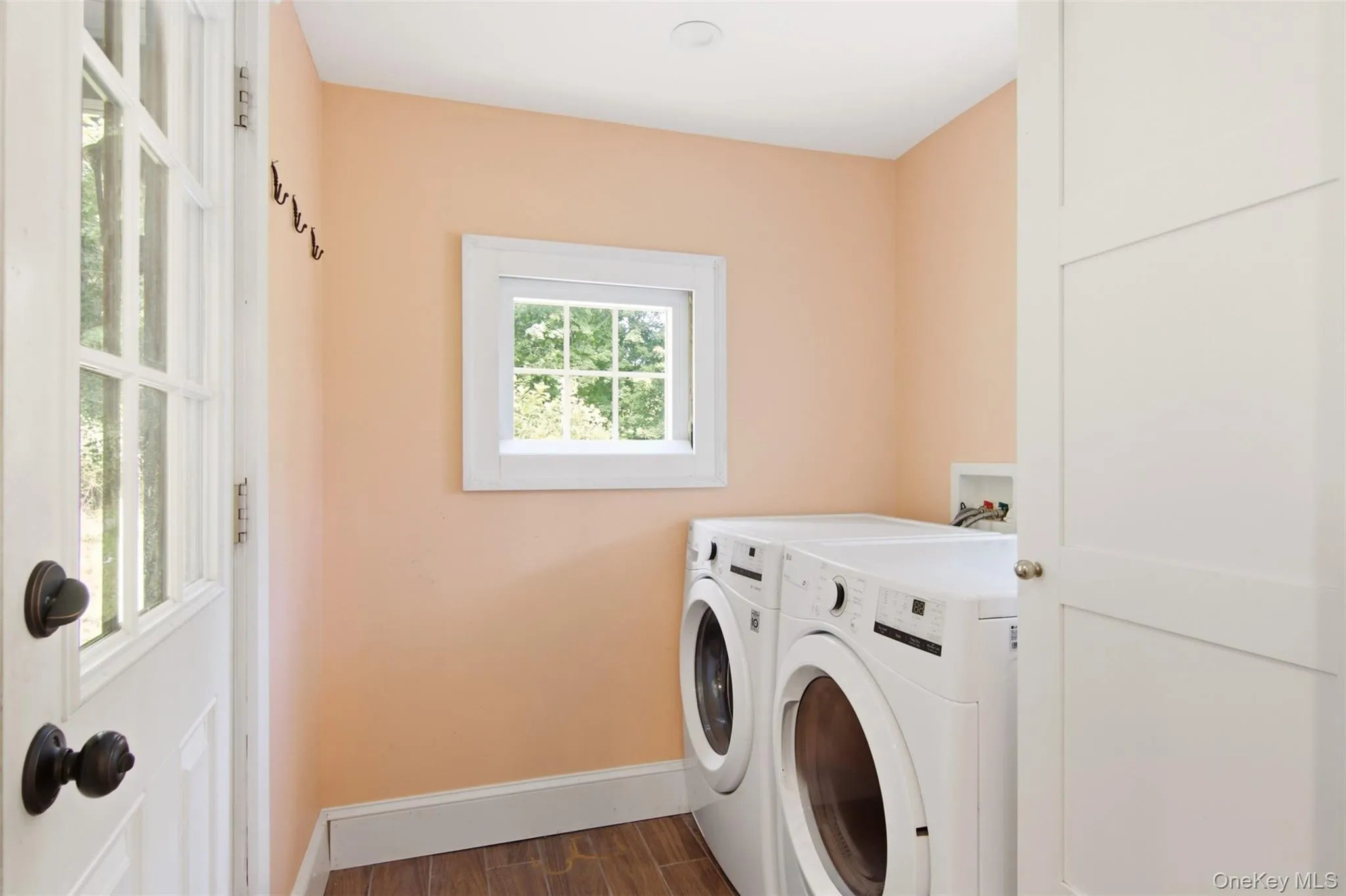 69 Ridgeway Avenue, Brookhaven, NY, 3 Bedrooms Bedrooms, 7 Rooms Rooms,1 BathroomBathrooms,Residential,For Rent,Ridgeway,0,1045503 69 Ridgeway Avenue, Brookhaven, NY, 3 Bedrooms Bedrooms, 7 Rooms Rooms,1 BathroomBathrooms,Residential,For Rent,Ridgeway,0,1045503