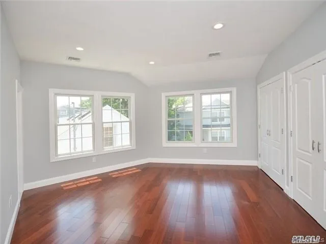 12 Nesaquake Avenue, North Hempstead, NY, 3 Bedrooms Bedrooms, 5 Rooms Rooms,2 BathroomsBathrooms,Residential Lease,For Rent,Nesaquake,0,1045506 12 Nesaquake Avenue, North Hempstead, NY, 3 Bedrooms Bedrooms, 5 Rooms Rooms,2 BathroomsBathrooms,Residential Lease,For Rent,Nesaquake,0,1045506