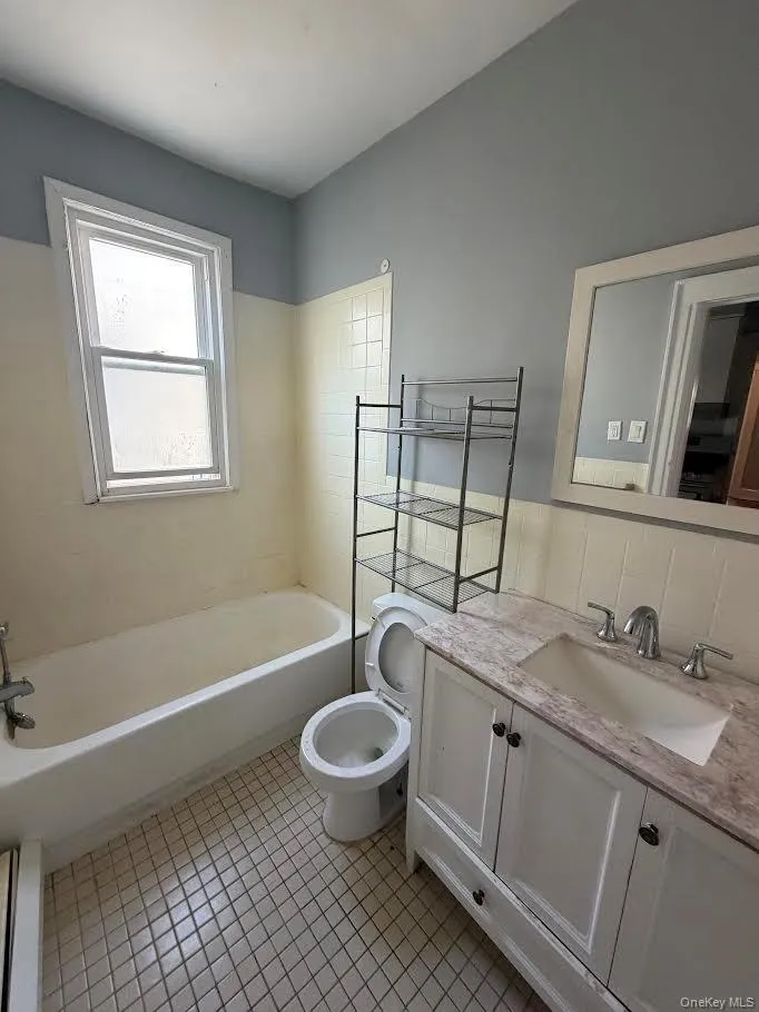 1013 Jericho Turnpike, Hempstead, NY, 2 Bedrooms Bedrooms, 5 Rooms Rooms,1 BathroomBathrooms,Residential Lease,For Rent,Jericho,0,1045507 1013 Jericho Turnpike, Hempstead, NY, 2 Bedrooms Bedrooms, 5 Rooms Rooms,1 BathroomBathrooms,Residential Lease,For Rent,Jericho,0,1045507