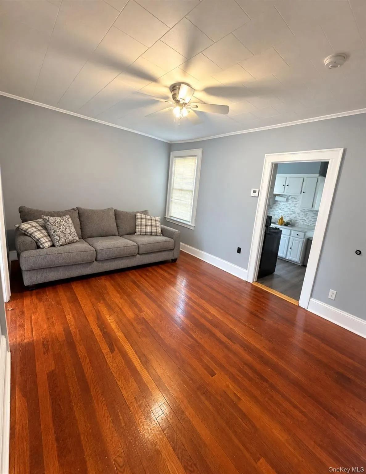 1013 Jericho Turnpike, Hempstead, NY, 2 Bedrooms Bedrooms, 5 Rooms Rooms,1 BathroomBathrooms,Residential Lease,For Rent,Jericho,0,1045507 1013 Jericho Turnpike, Hempstead, NY, 2 Bedrooms Bedrooms, 5 Rooms Rooms,1 BathroomBathrooms,Residential Lease,For Rent,Jericho,0,1045507