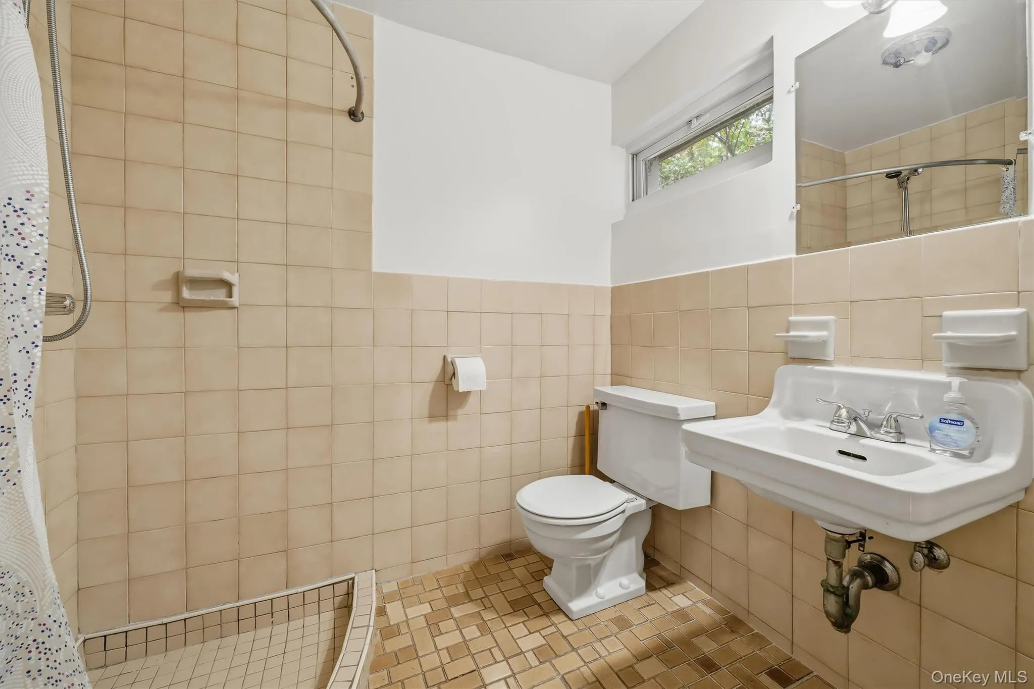 Lower Level Full Bath Lower Level Full Bath