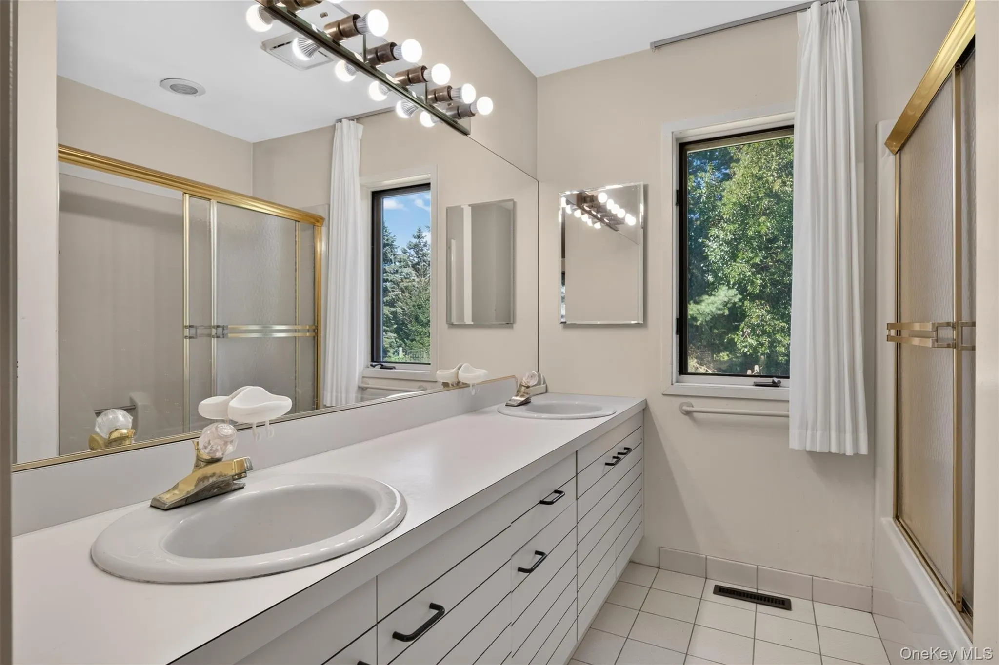 291 Deep Hole Road, Riverhead, NY, 4 Bedrooms Bedrooms, 9 Rooms Rooms,3 BathroomsBathrooms,Residential,For Rent,Deep Hole,0,1045509 291 Deep Hole Road, Riverhead, NY, 4 Bedrooms Bedrooms, 9 Rooms Rooms,3 BathroomsBathrooms,Residential,For Rent,Deep Hole,0,1045509