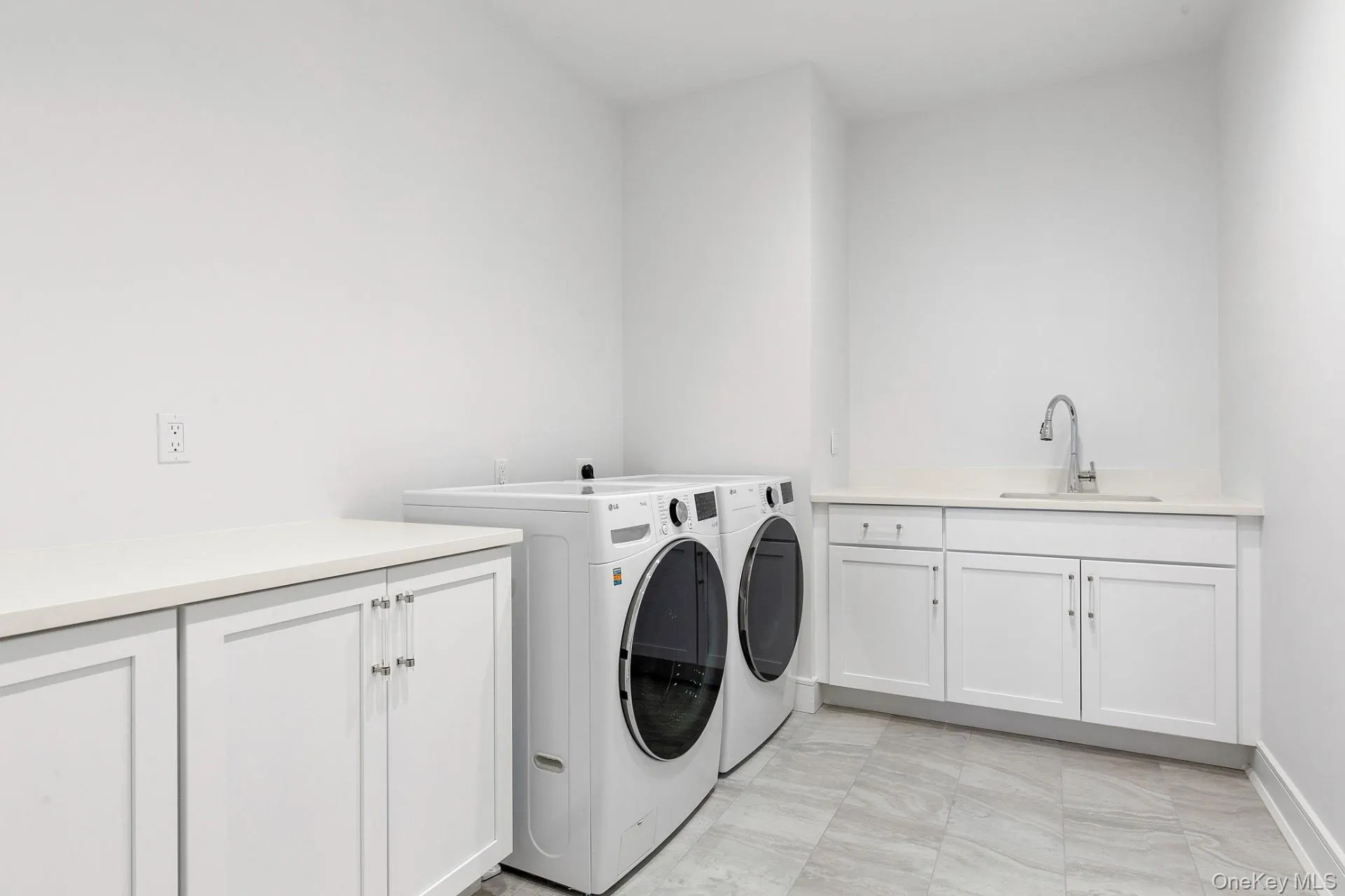 165 Oneck Lane, Southampton, NY, 5 Bedrooms Bedrooms, 12 Rooms Rooms,5 BathroomsBathrooms,Residential Lease,For Rent,Oneck,0,1045512 165 Oneck Lane, Southampton, NY, 5 Bedrooms Bedrooms, 12 Rooms Rooms,5 BathroomsBathrooms,Residential Lease,For Rent,Oneck,0,1045512