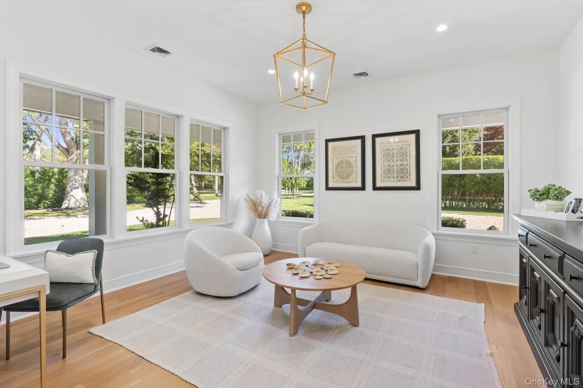 165 Oneck Lane, Southampton, New York 11978