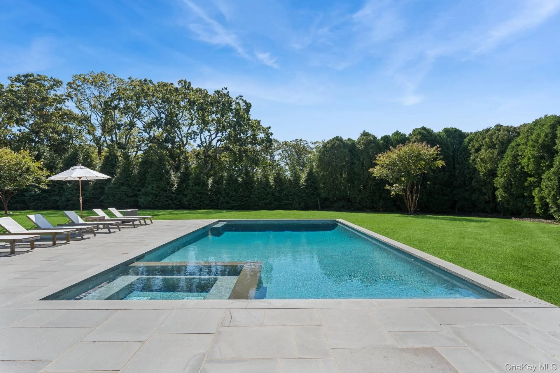 165 Oneck Lane, Southampton, New York 11978