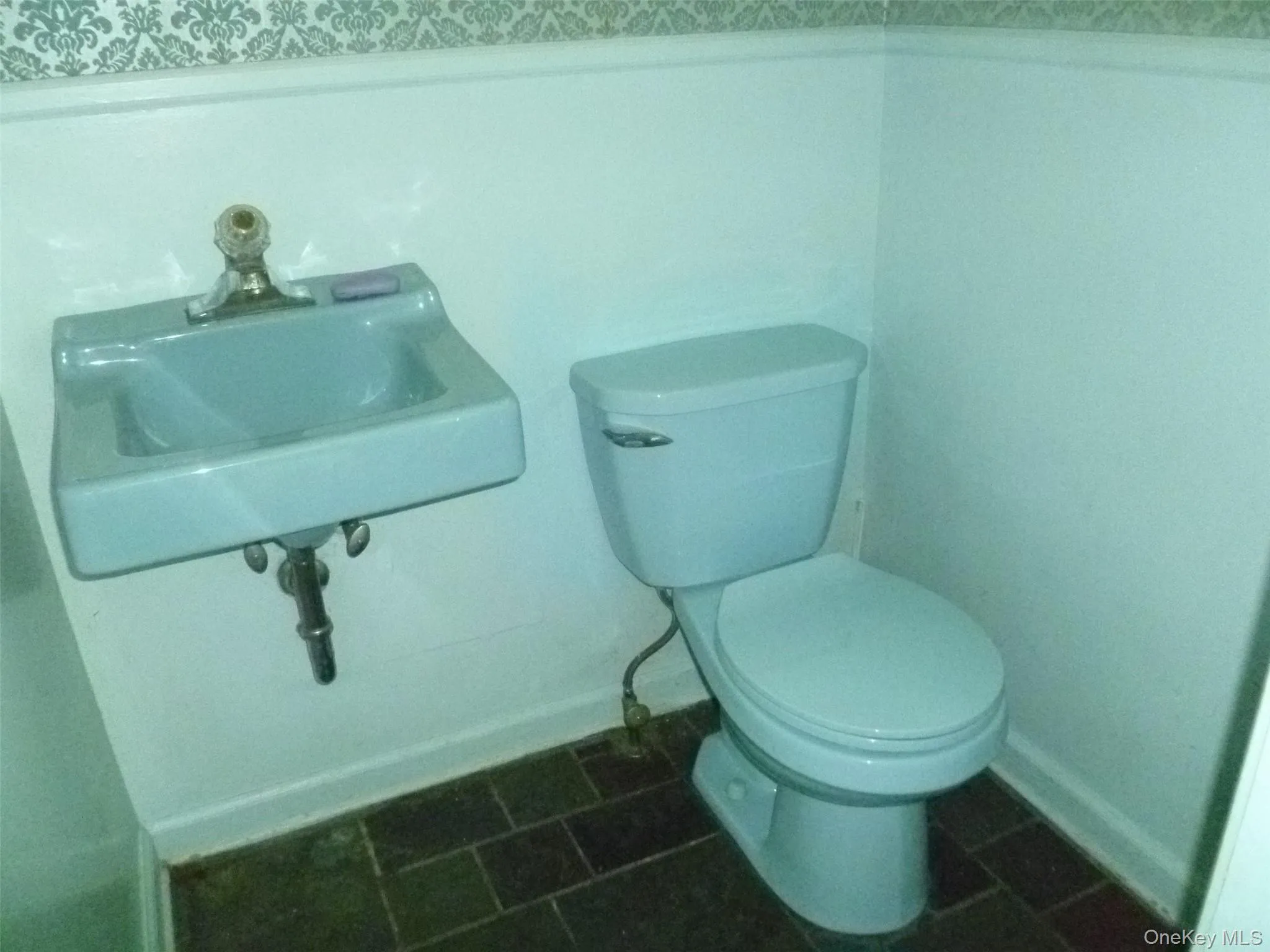 17 Chestnut Lane, Newburgh (town), NY, 3 Bedrooms Bedrooms, 7 Rooms Rooms,1 BathroomBathrooms,Residential,For Rent,Chestnut,0,1045516 17 Chestnut Lane, Newburgh (town), NY, 3 Bedrooms Bedrooms, 7 Rooms Rooms,1 BathroomBathrooms,Residential,For Rent,Chestnut,0,1045516