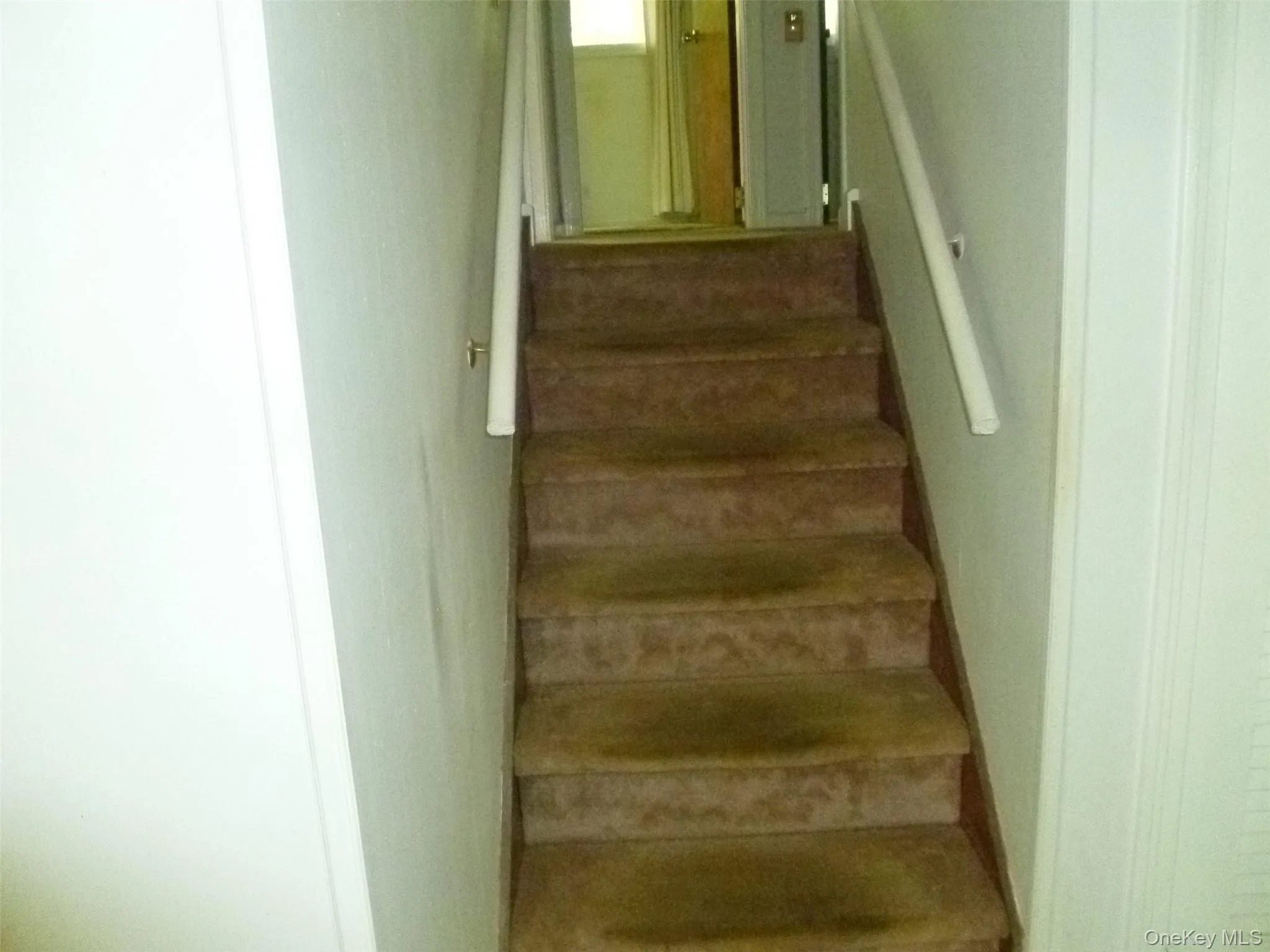 To second level To second level