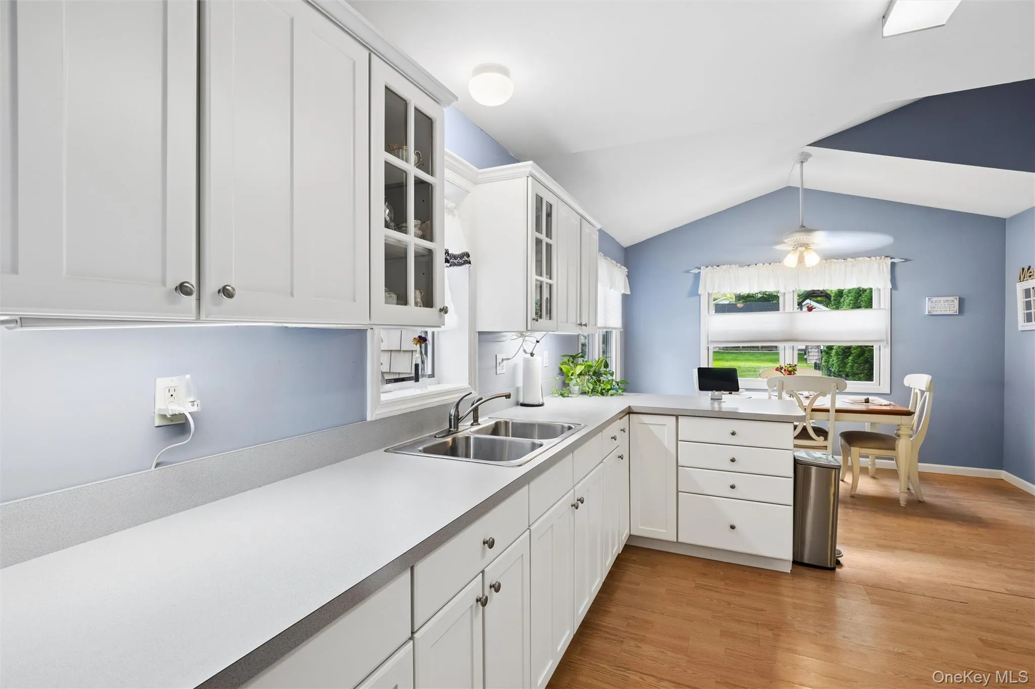 351 Forest Lane, Smithtown, NY, 5 Bedrooms Bedrooms, 11 Rooms Rooms,3 BathroomsBathrooms,Residential,For Rent,Forest,0,1045526 351 Forest Lane, Smithtown, NY, 5 Bedrooms Bedrooms, 11 Rooms Rooms,3 BathroomsBathrooms,Residential,For Rent,Forest,0,1045526