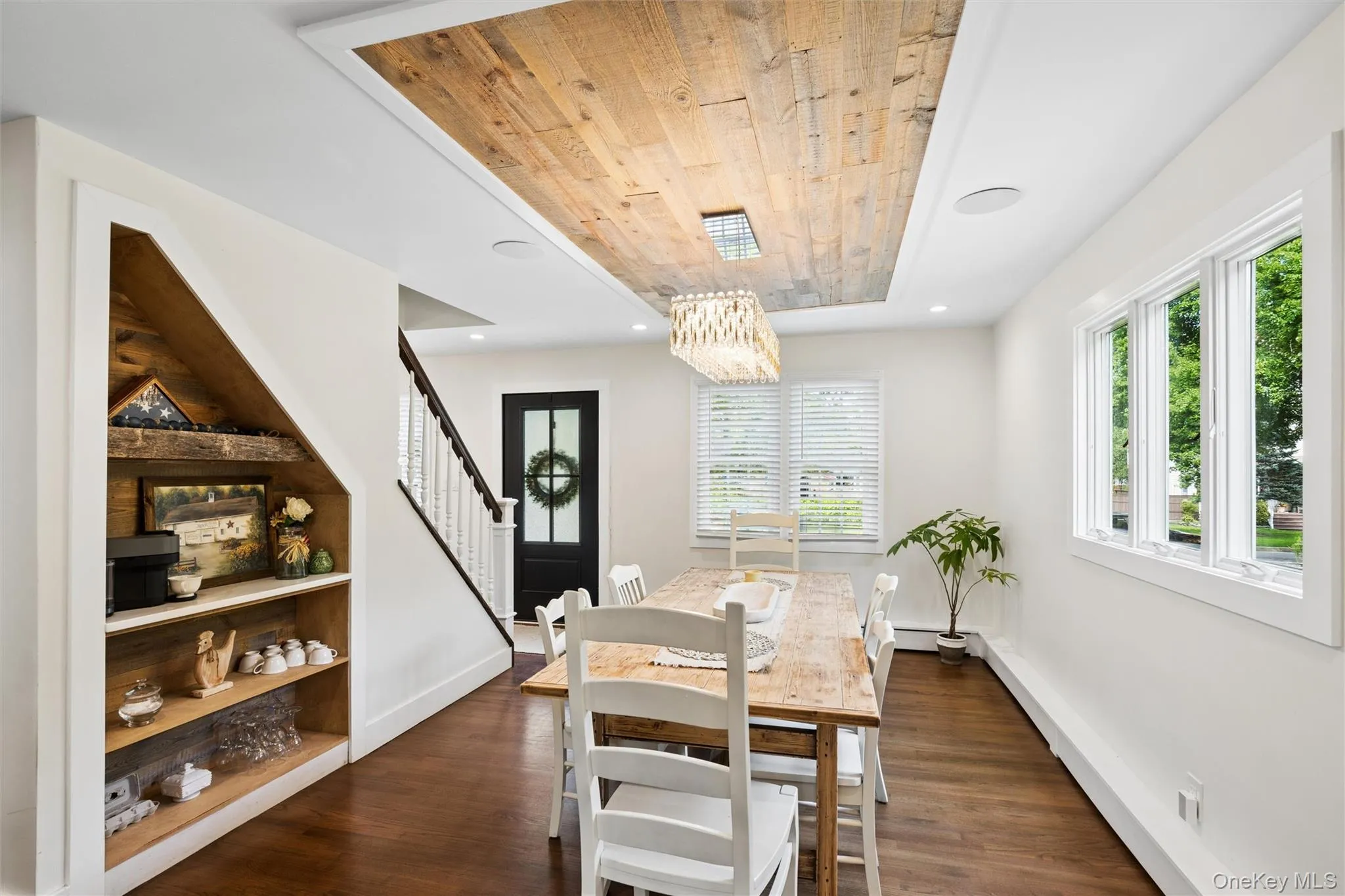 351 Forest Lane, Smithtown, NY, 5 Bedrooms Bedrooms, 11 Rooms Rooms,3 BathroomsBathrooms,Residential,For Rent,Forest,0,1045526 351 Forest Lane, Smithtown, NY, 5 Bedrooms Bedrooms, 11 Rooms Rooms,3 BathroomsBathrooms,Residential,For Rent,Forest,0,1045526