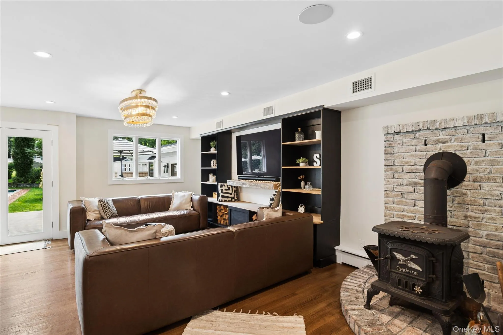 351 Forest Lane, Smithtown, NY, 5 Bedrooms Bedrooms, 11 Rooms Rooms,3 BathroomsBathrooms,Residential,For Rent,Forest,0,1045526 351 Forest Lane, Smithtown, NY, 5 Bedrooms Bedrooms, 11 Rooms Rooms,3 BathroomsBathrooms,Residential,For Rent,Forest,0,1045526