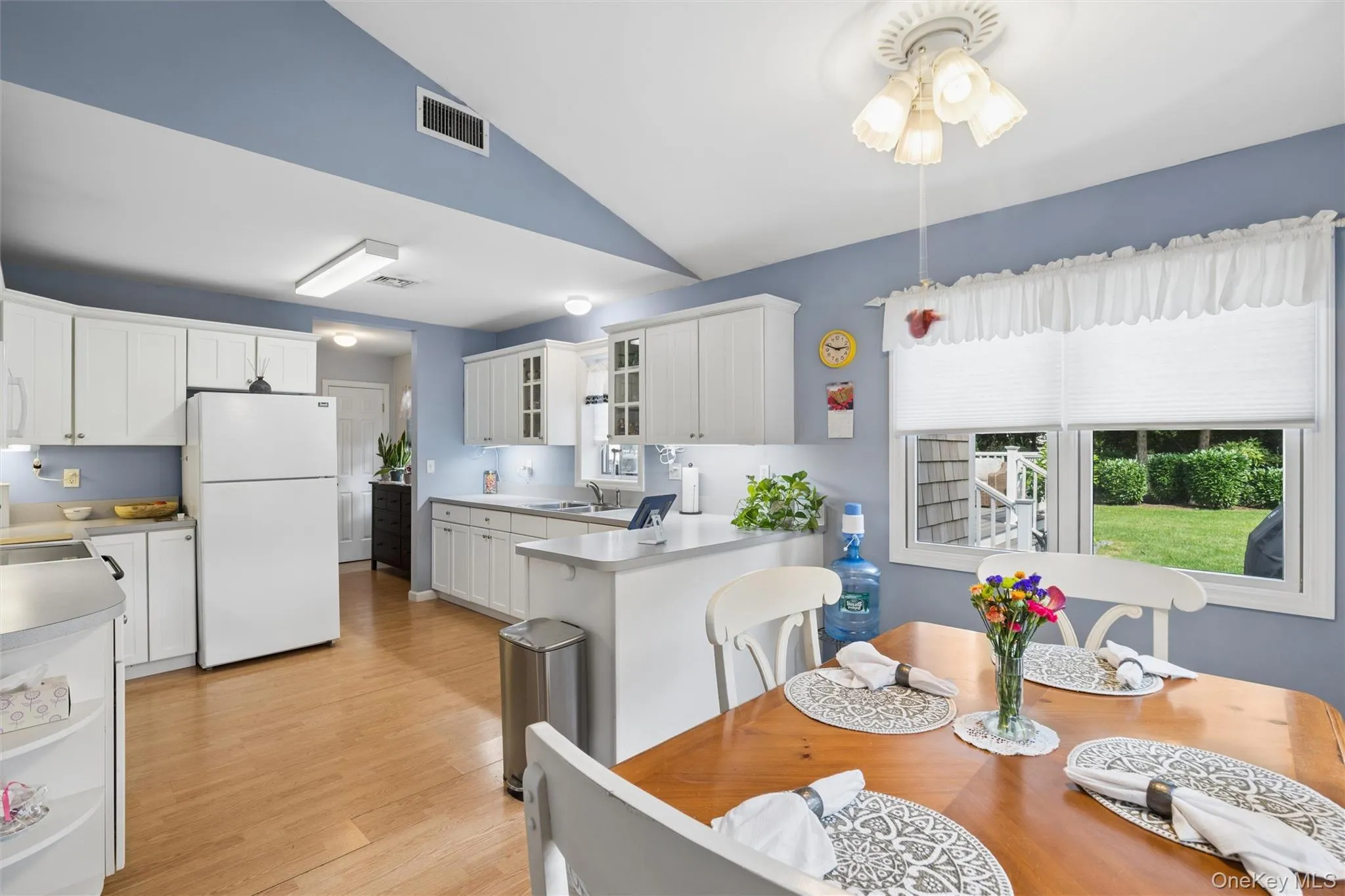 351 Forest Lane, Smithtown, NY, 5 Bedrooms Bedrooms, 11 Rooms Rooms,3 BathroomsBathrooms,Residential,For Rent,Forest,0,1045526 351 Forest Lane, Smithtown, NY, 5 Bedrooms Bedrooms, 11 Rooms Rooms,3 BathroomsBathrooms,Residential,For Rent,Forest,0,1045526