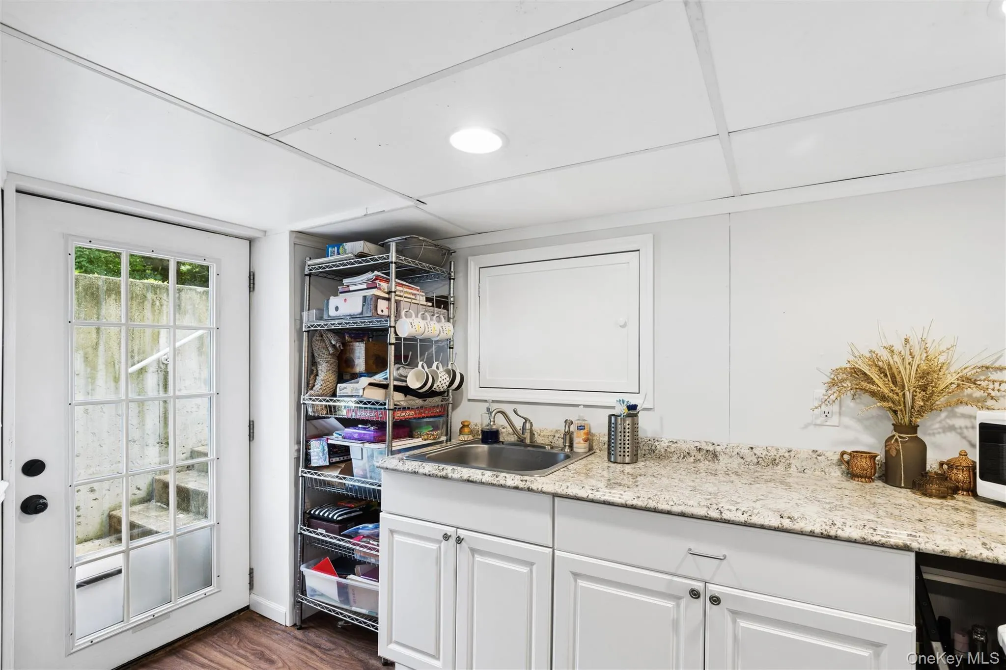 351 Forest Lane, Smithtown, NY, 5 Bedrooms Bedrooms, 11 Rooms Rooms,3 BathroomsBathrooms,Residential,For Rent,Forest,0,1045526 351 Forest Lane, Smithtown, NY, 5 Bedrooms Bedrooms, 11 Rooms Rooms,3 BathroomsBathrooms,Residential,For Rent,Forest,0,1045526