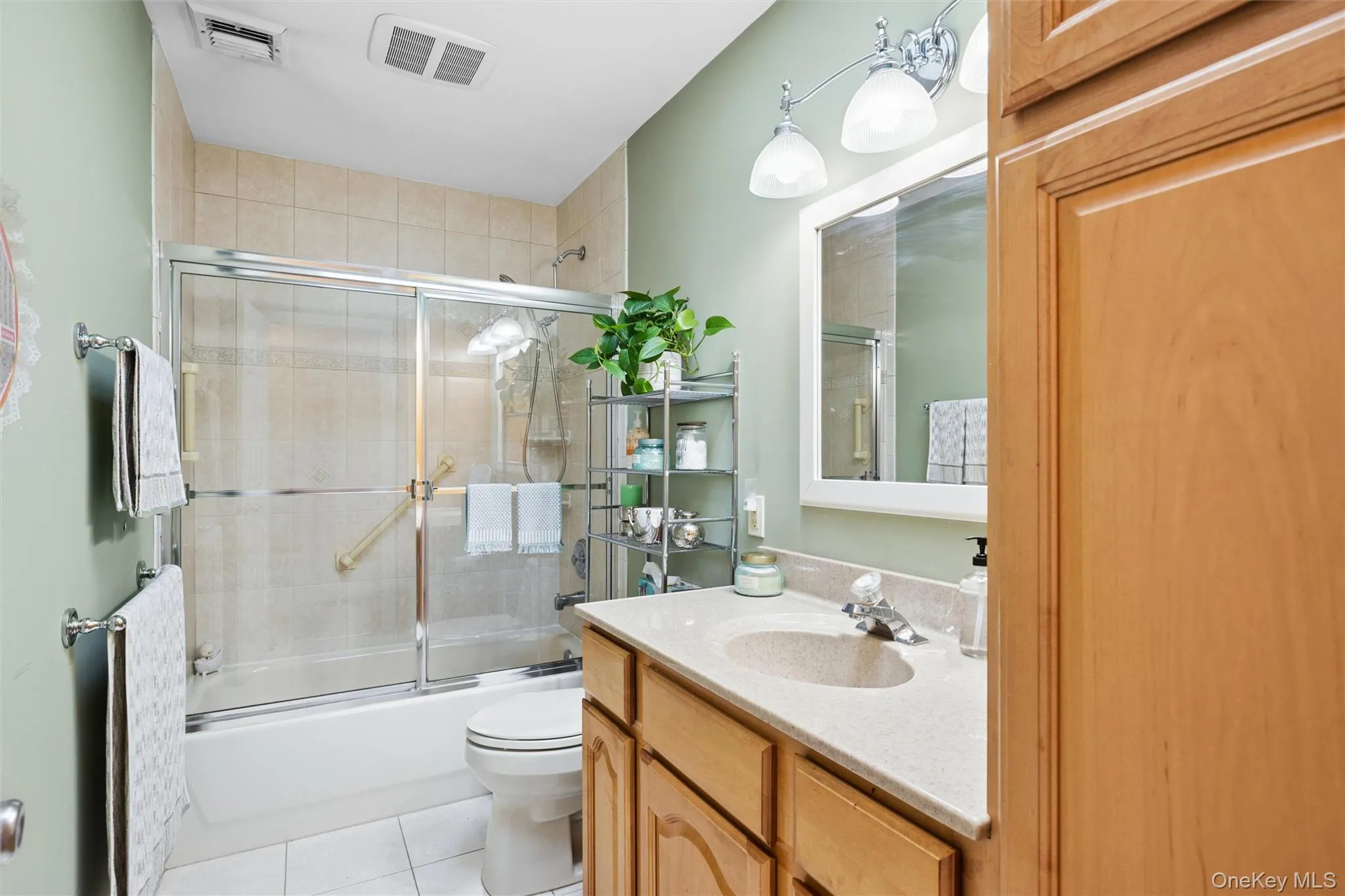 351 Forest Lane, Smithtown, NY, 5 Bedrooms Bedrooms, 11 Rooms Rooms,3 BathroomsBathrooms,Residential,For Rent,Forest,0,1045526 351 Forest Lane, Smithtown, NY, 5 Bedrooms Bedrooms, 11 Rooms Rooms,3 BathroomsBathrooms,Residential,For Rent,Forest,0,1045526