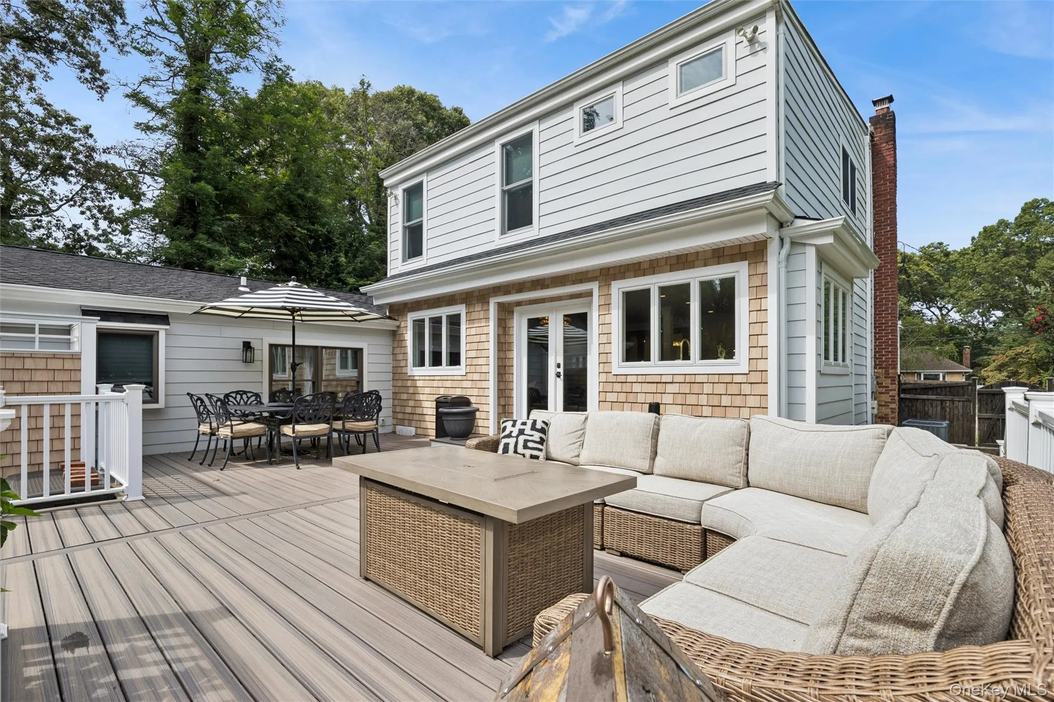 351 Forest Lane, Smithtown, NY, 5 Bedrooms Bedrooms, 11 Rooms Rooms,3 BathroomsBathrooms,Residential,For Rent,Forest,0,1045526 351 Forest Lane, Smithtown, NY, 5 Bedrooms Bedrooms, 11 Rooms Rooms,3 BathroomsBathrooms,Residential,For Rent,Forest,0,1045526