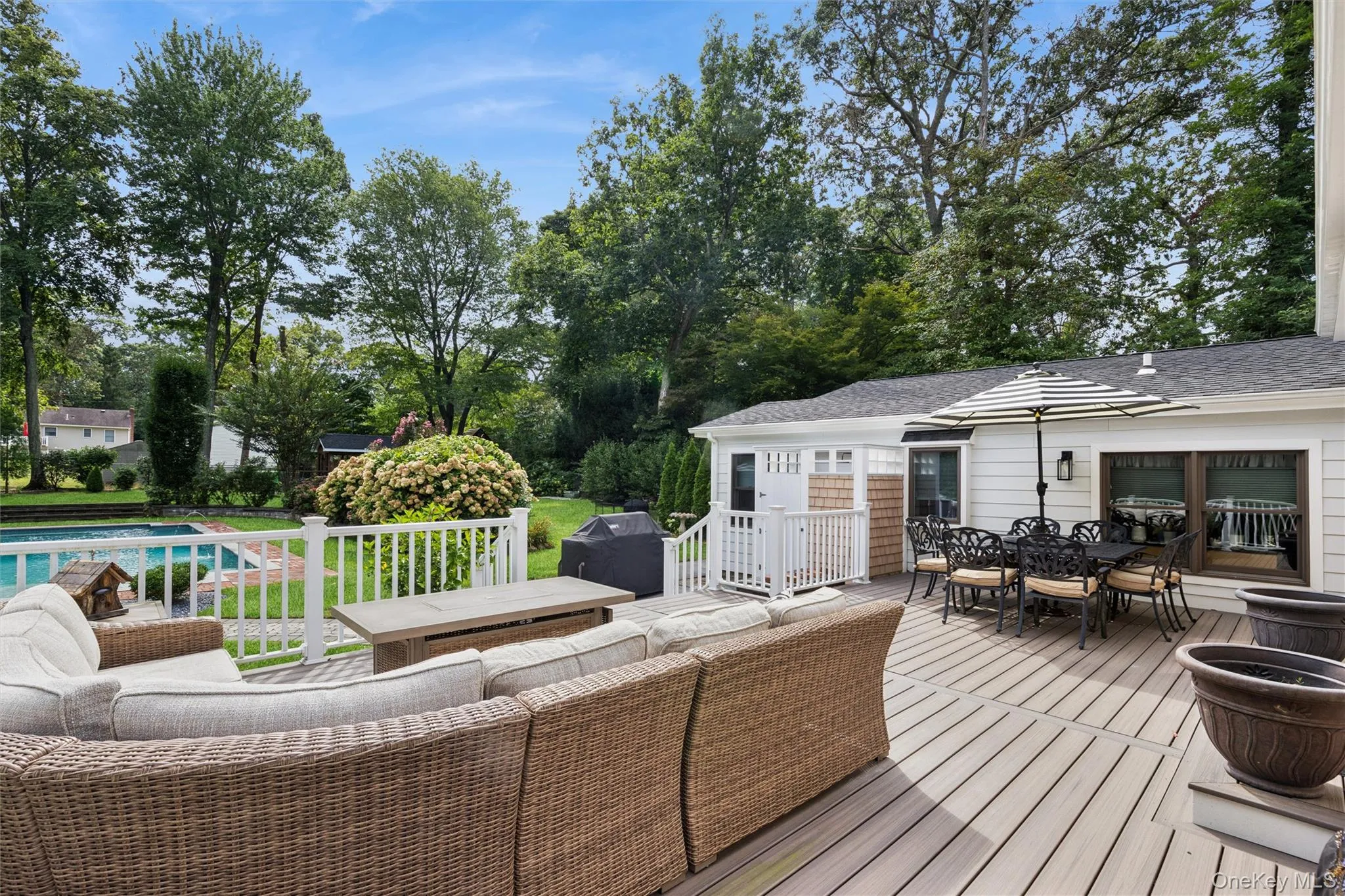 351 Forest Lane, Smithtown, NY, 5 Bedrooms Bedrooms, 11 Rooms Rooms,3 BathroomsBathrooms,Residential,For Rent,Forest,0,1045526 351 Forest Lane, Smithtown, NY, 5 Bedrooms Bedrooms, 11 Rooms Rooms,3 BathroomsBathrooms,Residential,For Rent,Forest,0,1045526