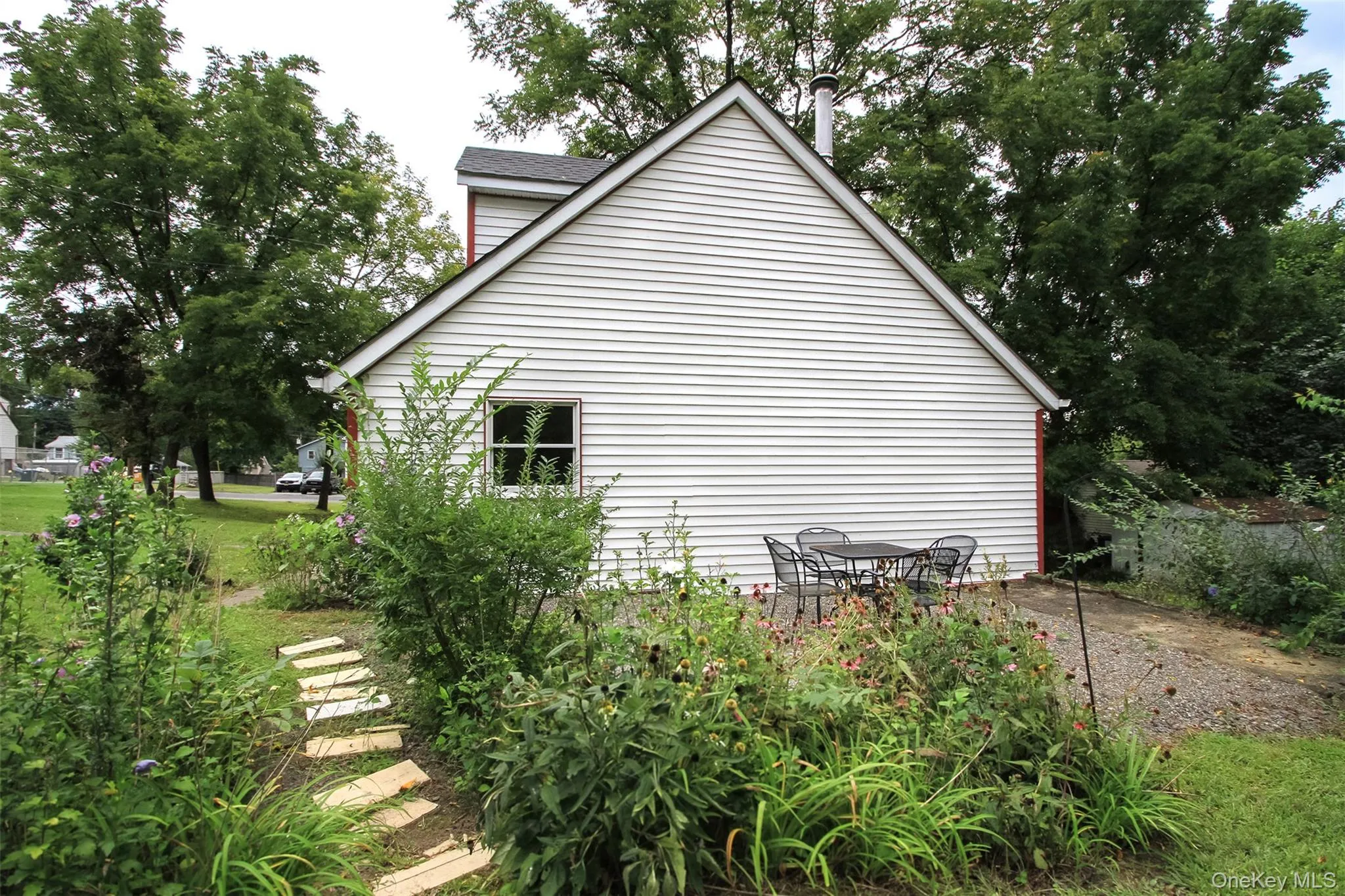 105 White Street, Newburgh (town), NY, 2 Bedrooms Bedrooms, 5 Rooms Rooms,1 BathroomBathrooms,Residential,For Rent,White,0,1045532 105 White Street, Newburgh (town), NY, 2 Bedrooms Bedrooms, 5 Rooms Rooms,1 BathroomBathrooms,Residential,For Rent,White,0,1045532