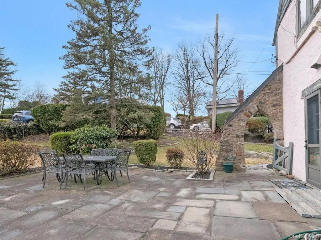 Large Patio to right of home. This lot included in sale of home. Large Patio to right of home. This lot included in sale of home.