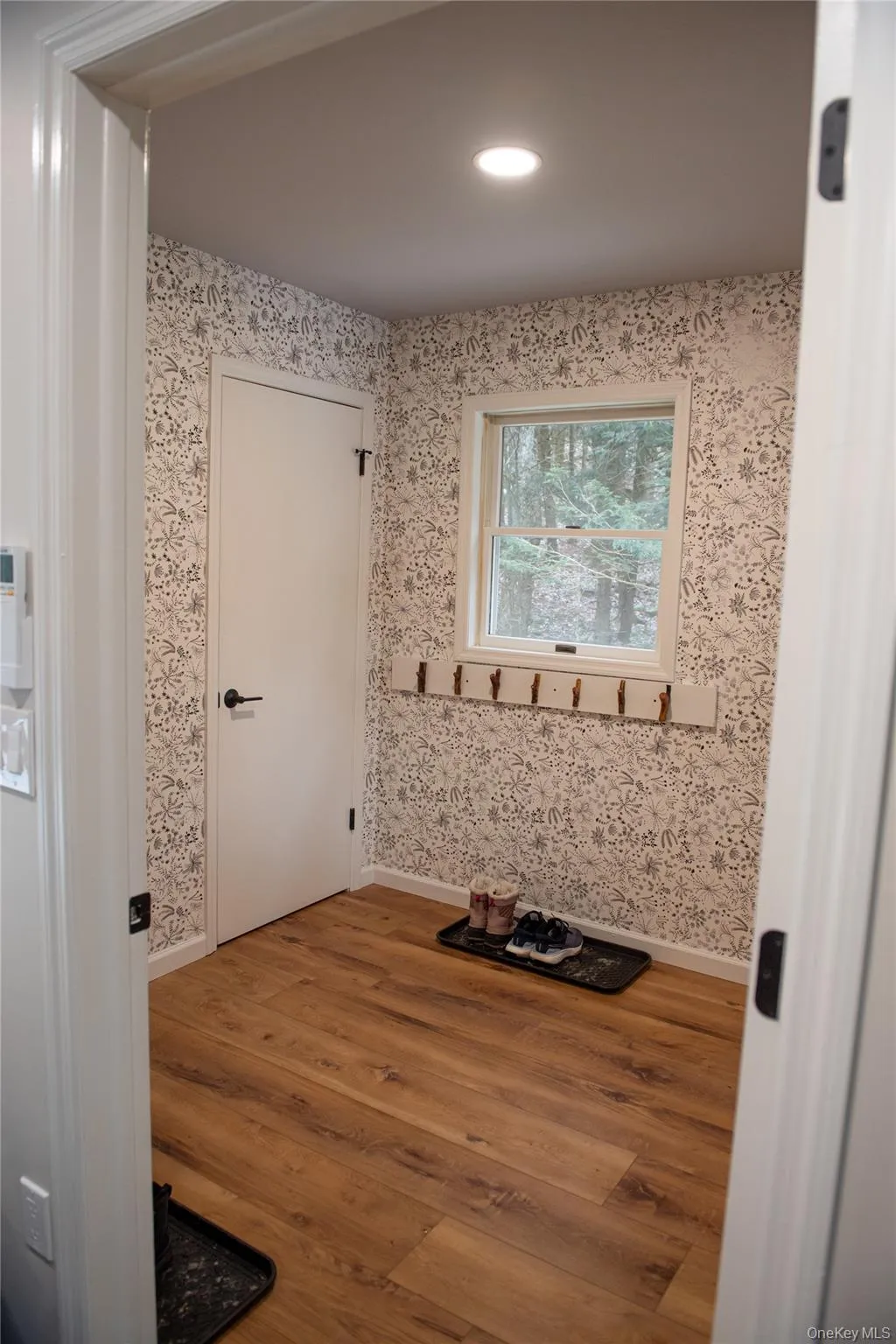 1270 Roaring Brook Lane, Middletown, NY, 4 Bedrooms Bedrooms, 6 Rooms Rooms,3 BathroomsBathrooms,Residential,For Rent,Roaring Brook,0,1045550 1270 Roaring Brook Lane, Middletown, NY, 4 Bedrooms Bedrooms, 6 Rooms Rooms,3 BathroomsBathrooms,Residential,For Rent,Roaring Brook,0,1045550