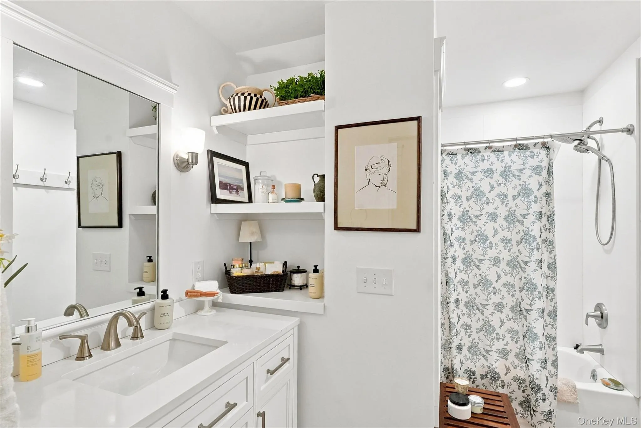 Upstairs hall full bath Upstairs hall full bath