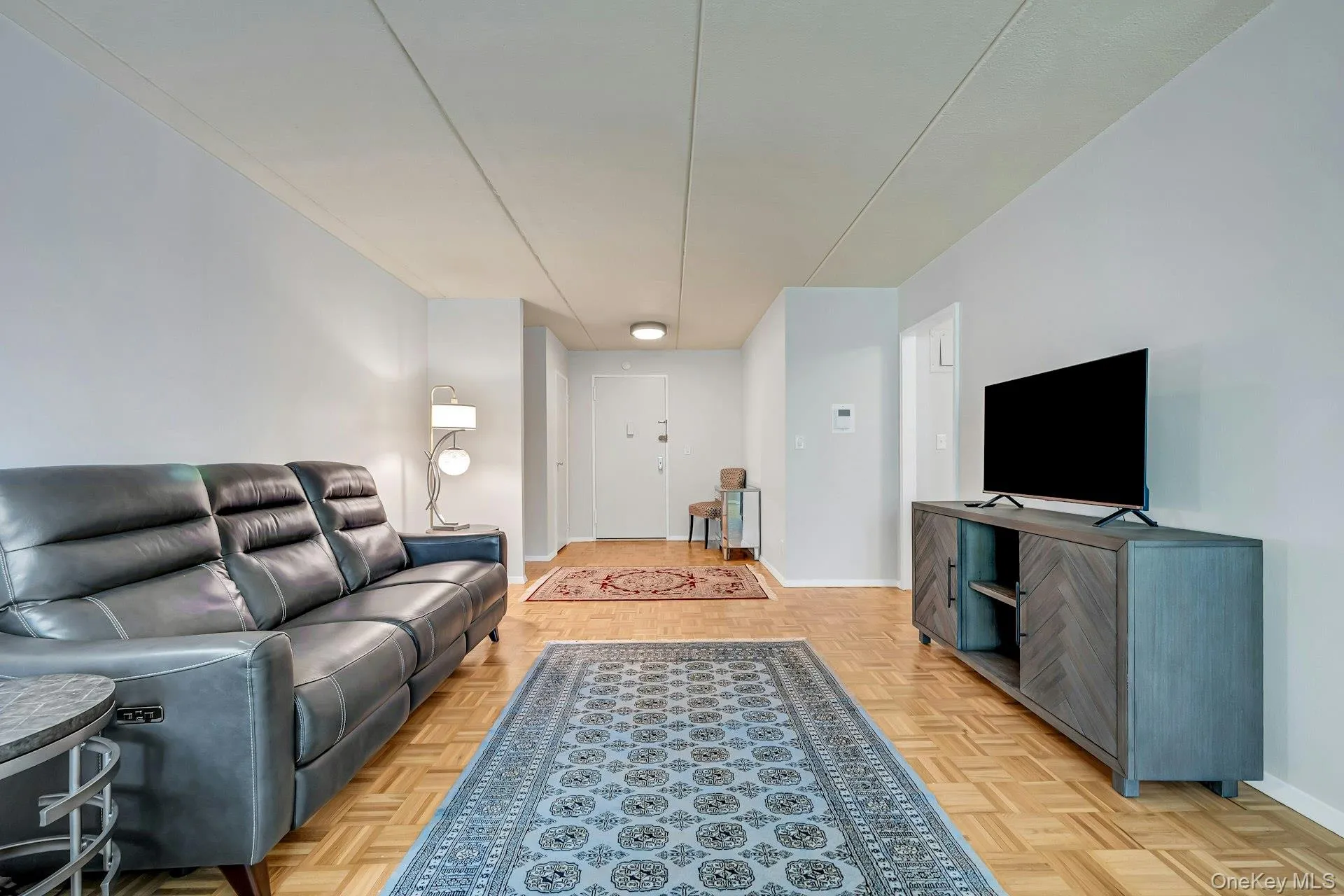 416 Benedict Avenue, Greenburgh, NY, 1 Bedroom Bedrooms, 4 Rooms Rooms,1 BathroomBathrooms,Residential,For Rent,Benedict,0,1045556 416 Benedict Avenue, Greenburgh, NY, 1 Bedroom Bedrooms, 4 Rooms Rooms,1 BathroomBathrooms,Residential,For Rent,Benedict,0,1045556