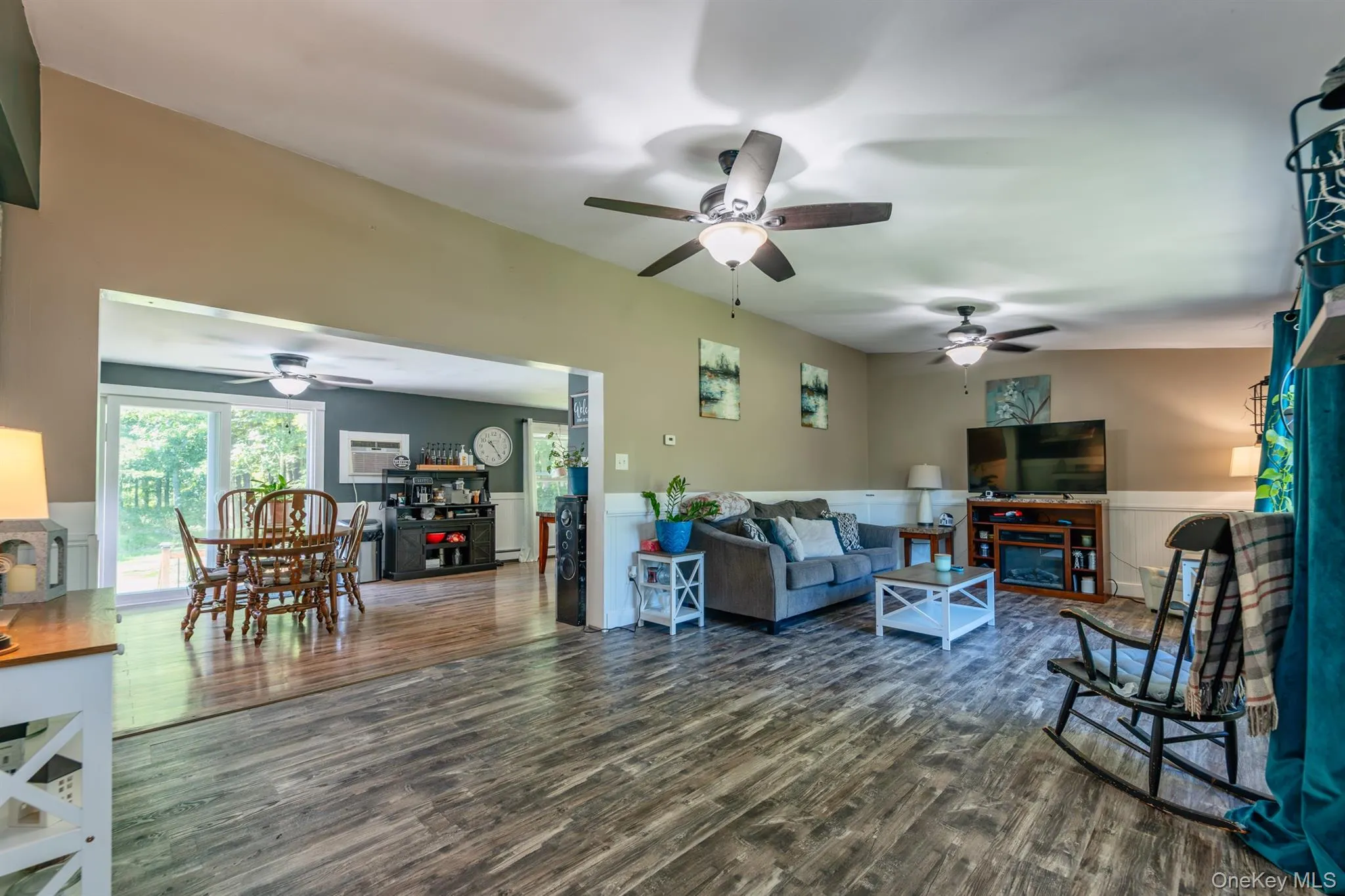28 Buck Lane, Saugerties, NY, 3 Bedrooms Bedrooms, 8 Rooms Rooms,2 BathroomsBathrooms,Residential,For Rent,Buck,0,1045558 28 Buck Lane, Saugerties, NY, 3 Bedrooms Bedrooms, 8 Rooms Rooms,2 BathroomsBathrooms,Residential,For Rent,Buck,0,1045558