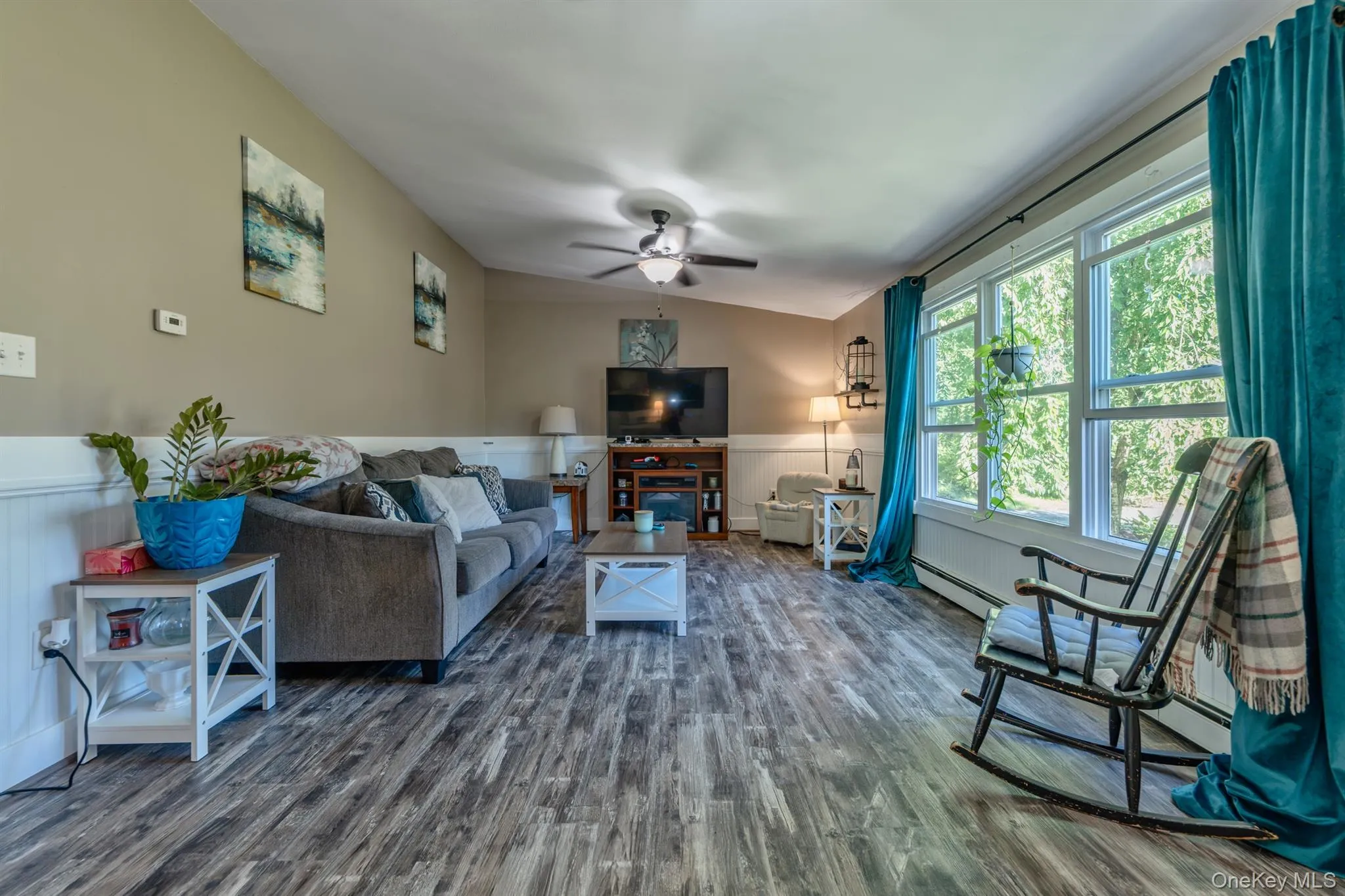 28 Buck Lane, Saugerties, NY, 3 Bedrooms Bedrooms, 8 Rooms Rooms,2 BathroomsBathrooms,Residential,For Rent,Buck,0,1045558 28 Buck Lane, Saugerties, NY, 3 Bedrooms Bedrooms, 8 Rooms Rooms,2 BathroomsBathrooms,Residential,For Rent,Buck,0,1045558