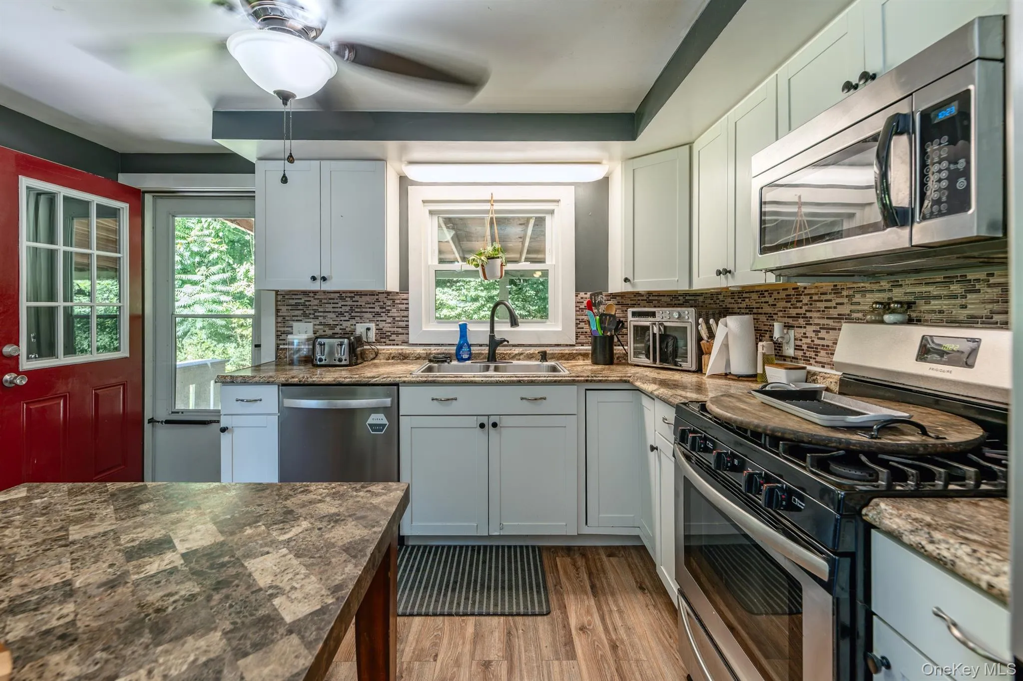 28 Buck Lane, Saugerties, NY, 3 Bedrooms Bedrooms, 8 Rooms Rooms,2 BathroomsBathrooms,Residential,For Rent,Buck,0,1045558 28 Buck Lane, Saugerties, NY, 3 Bedrooms Bedrooms, 8 Rooms Rooms,2 BathroomsBathrooms,Residential,For Rent,Buck,0,1045558