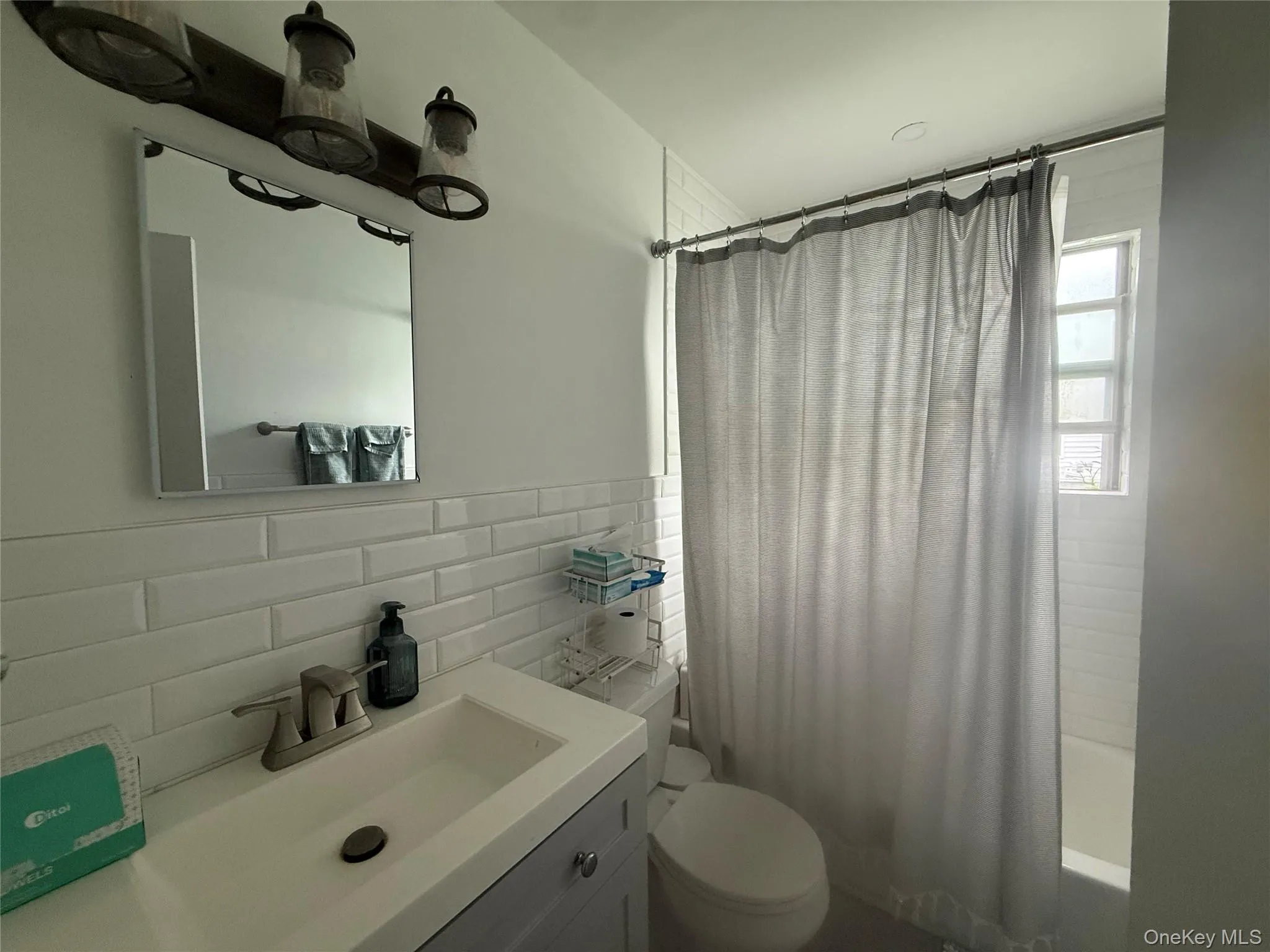 885 E Park Avenue, Long Beach, NY, 3 Bedrooms Bedrooms, 5 Rooms Rooms,2 BathroomsBathrooms,Residential Lease,For Rent,E Park,0,1045563 885 E Park Avenue, Long Beach, NY, 3 Bedrooms Bedrooms, 5 Rooms Rooms,2 BathroomsBathrooms,Residential Lease,For Rent,E Park,0,1045563