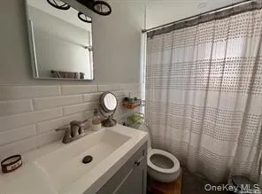 885 E Park Avenue, Long Beach, NY, 3 Bedrooms Bedrooms, 5 Rooms Rooms,2 BathroomsBathrooms,Residential Lease,For Rent,E Park,0,1045563 885 E Park Avenue, Long Beach, NY, 3 Bedrooms Bedrooms, 5 Rooms Rooms,2 BathroomsBathrooms,Residential Lease,For Rent,E Park,0,1045563
