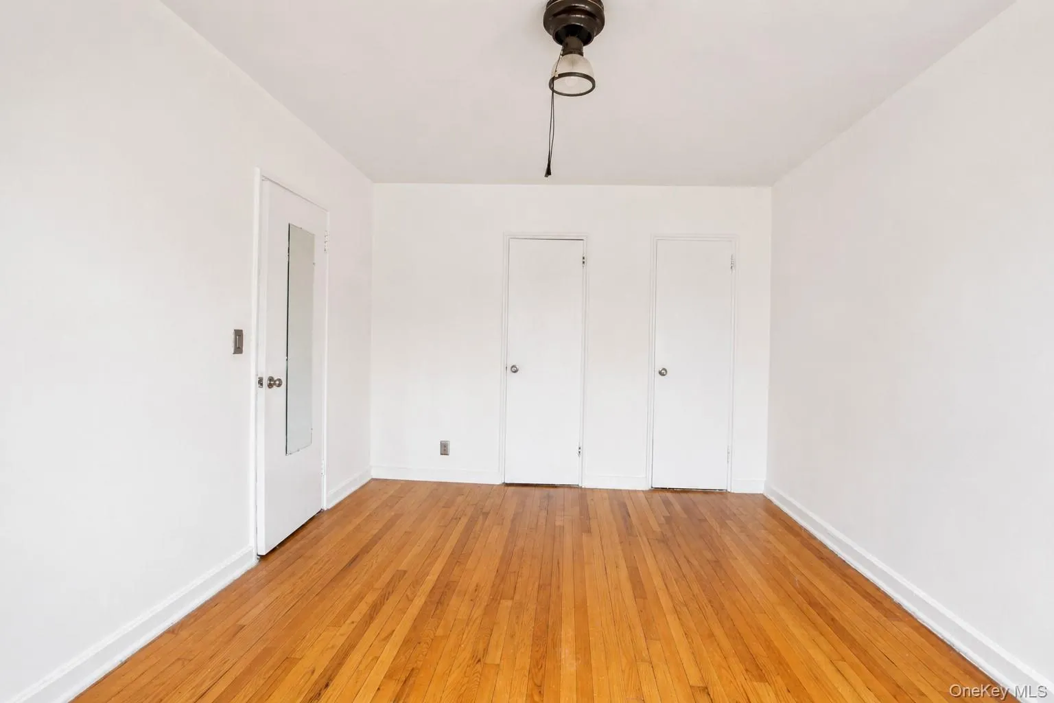 345 Shore Road, Long Beach, NY, 1 Bedroom Bedrooms, 4 Rooms Rooms,1 BathroomBathrooms,Residential Lease,For Rent,Shore,0,1045565 345 Shore Road, Long Beach, NY, 1 Bedroom Bedrooms, 4 Rooms Rooms,1 BathroomBathrooms,Residential Lease,For Rent,Shore,0,1045565