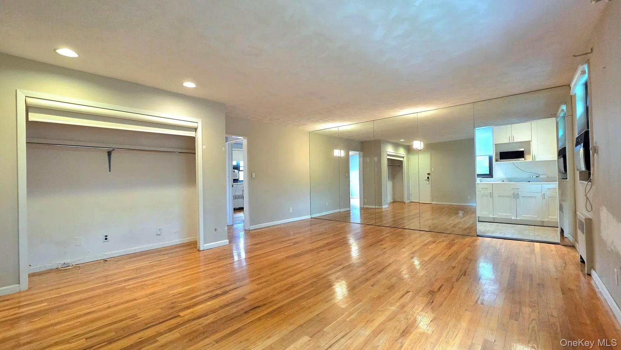 163-70 17th Avenue, New York, NY, 2 Bedrooms Bedrooms, 4 Rooms Rooms,1 BathroomBathrooms,Residential,For Rent,17th,0,1045566 163-70 17th Avenue, New York, NY, 2 Bedrooms Bedrooms, 4 Rooms Rooms,1 BathroomBathrooms,Residential,For Rent,17th,0,1045566