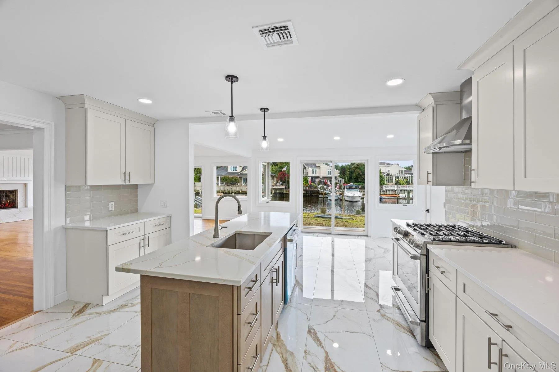 2819 Bay Drive, Hempstead, NY, 5 Bedrooms Bedrooms, 12 Rooms Rooms,3 BathroomsBathrooms,Residential,For Rent,Bay,0,1045570 2819 Bay Drive, Hempstead, NY, 5 Bedrooms Bedrooms, 12 Rooms Rooms,3 BathroomsBathrooms,Residential,For Rent,Bay,0,1045570