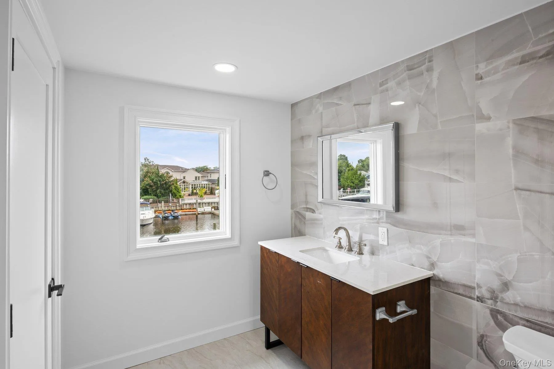 2819 Bay Drive, Hempstead, NY, 5 Bedrooms Bedrooms, 12 Rooms Rooms,3 BathroomsBathrooms,Residential,For Rent,Bay,0,1045570 2819 Bay Drive, Hempstead, NY, 5 Bedrooms Bedrooms, 12 Rooms Rooms,3 BathroomsBathrooms,Residential,For Rent,Bay,0,1045570
